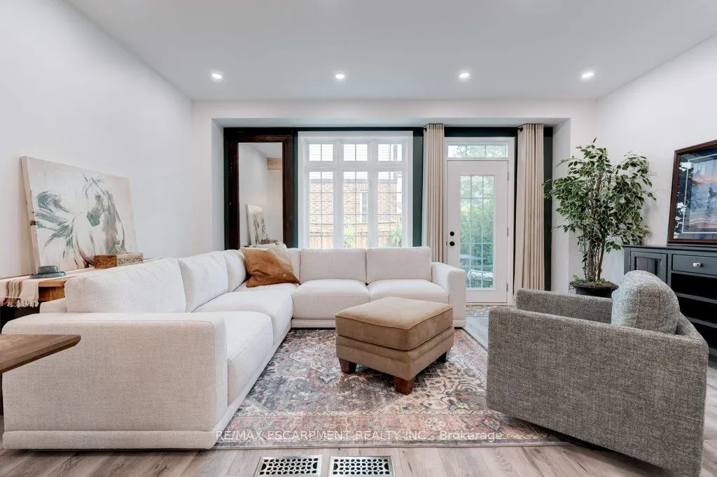 79 Browview Drive