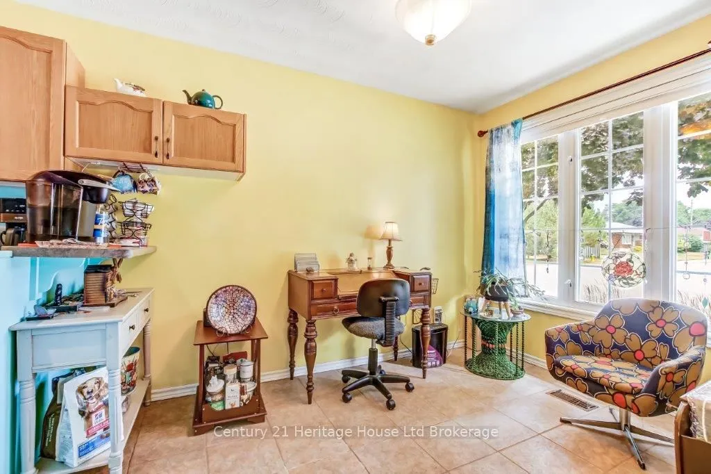 928 Lorene Street, #23