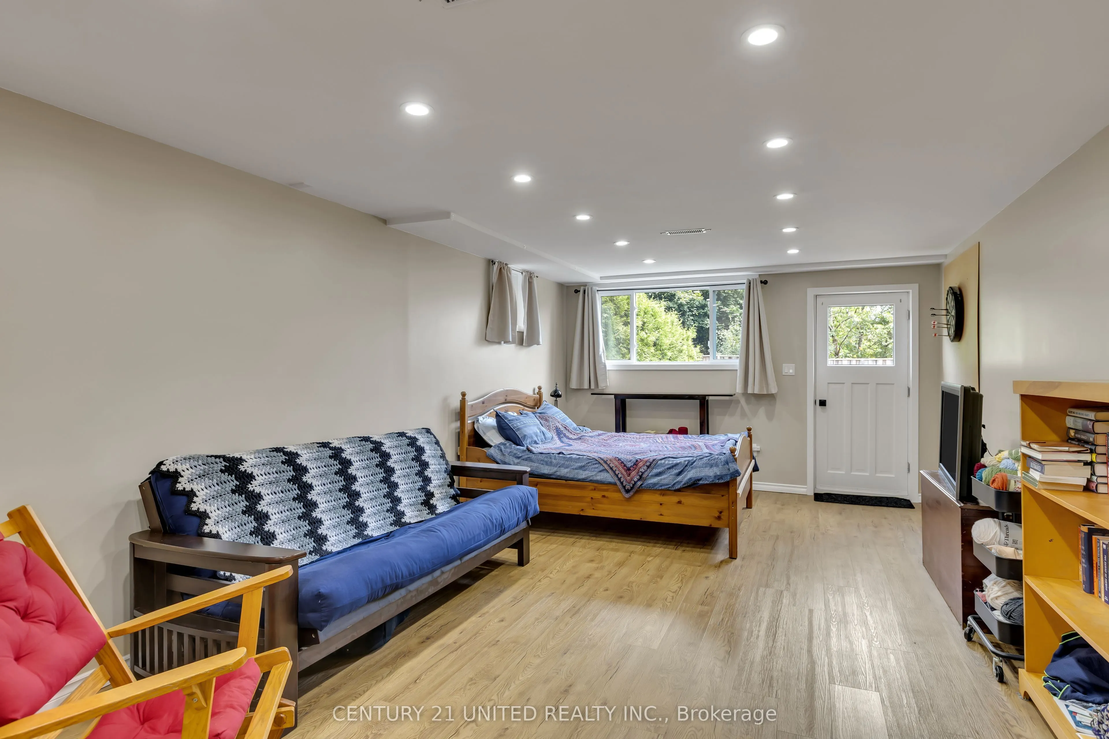 1296 Edmison Drive