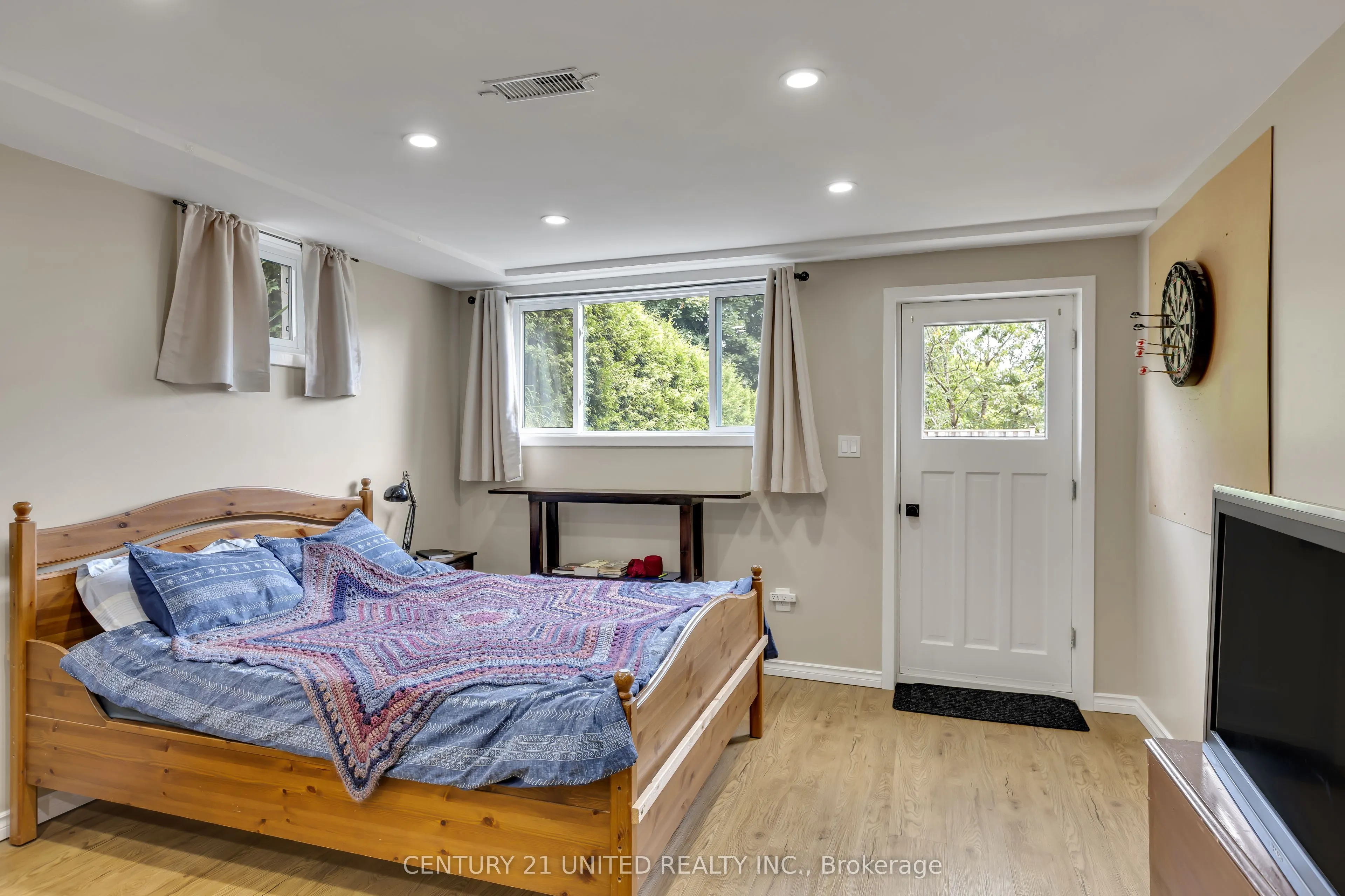 1296 Edmison Drive