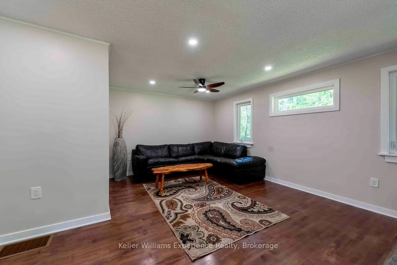 1496 Uffington Road