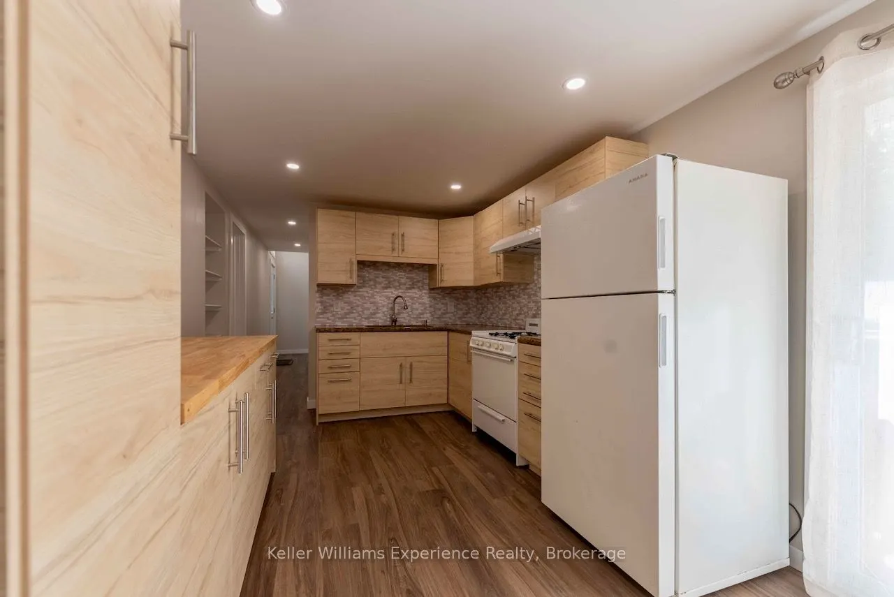 1496 Uffington Road