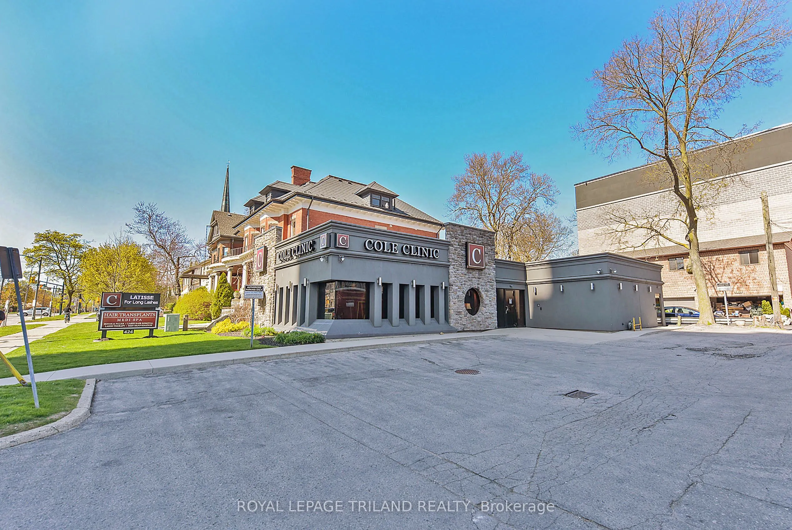 424 WATERLOO Street