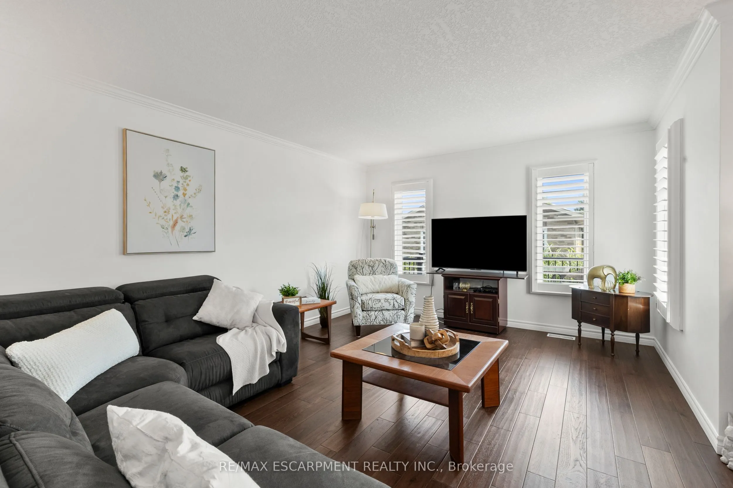 3923 Sunset Lane