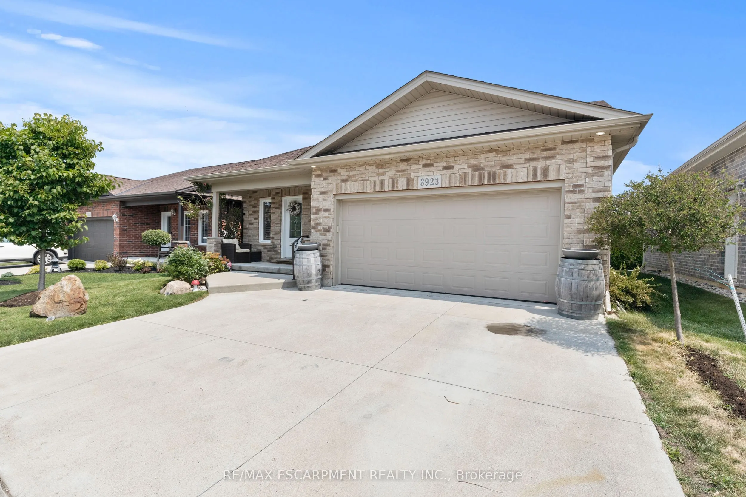 3923 Sunset Lane