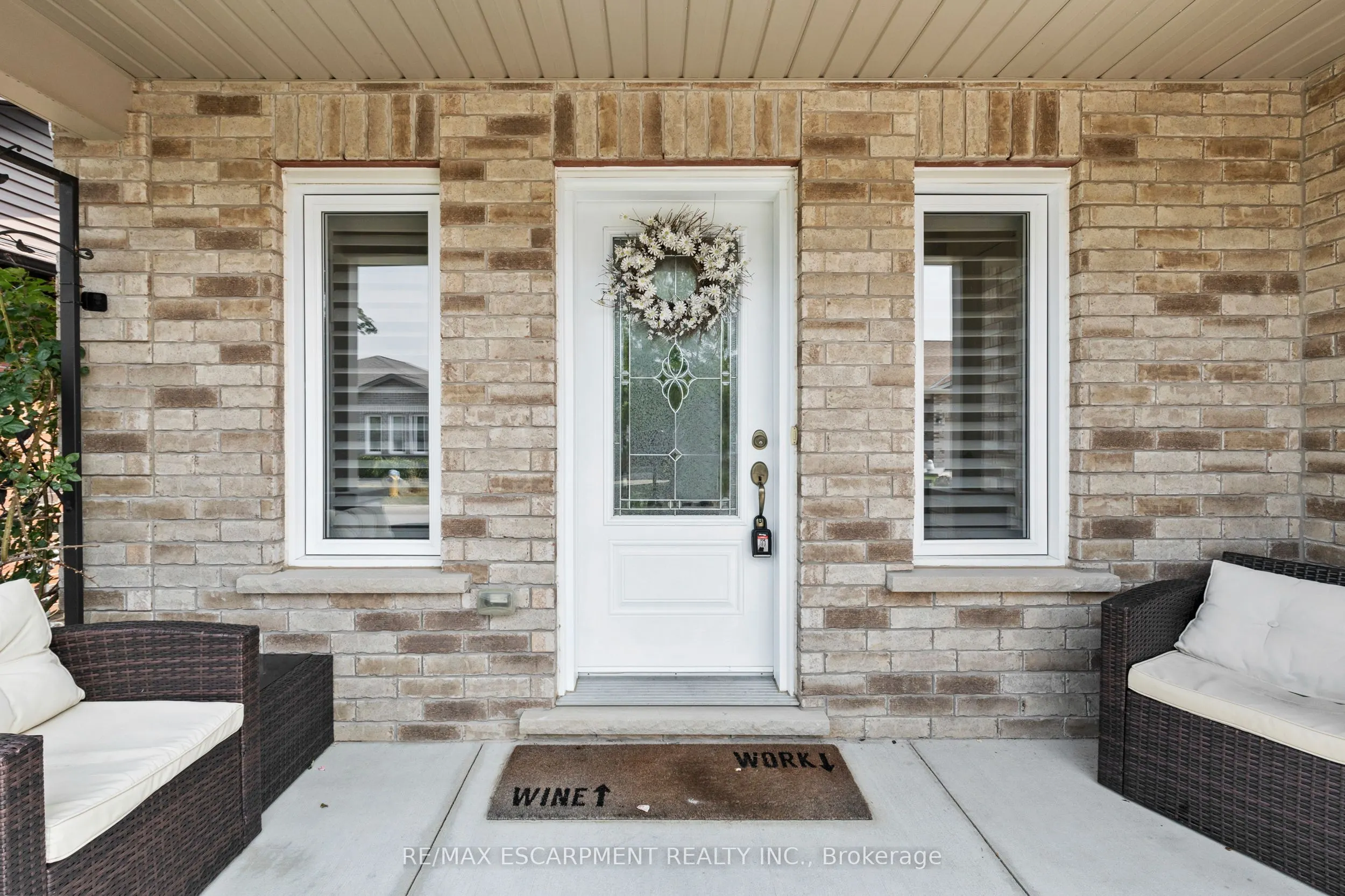 3923 Sunset Lane