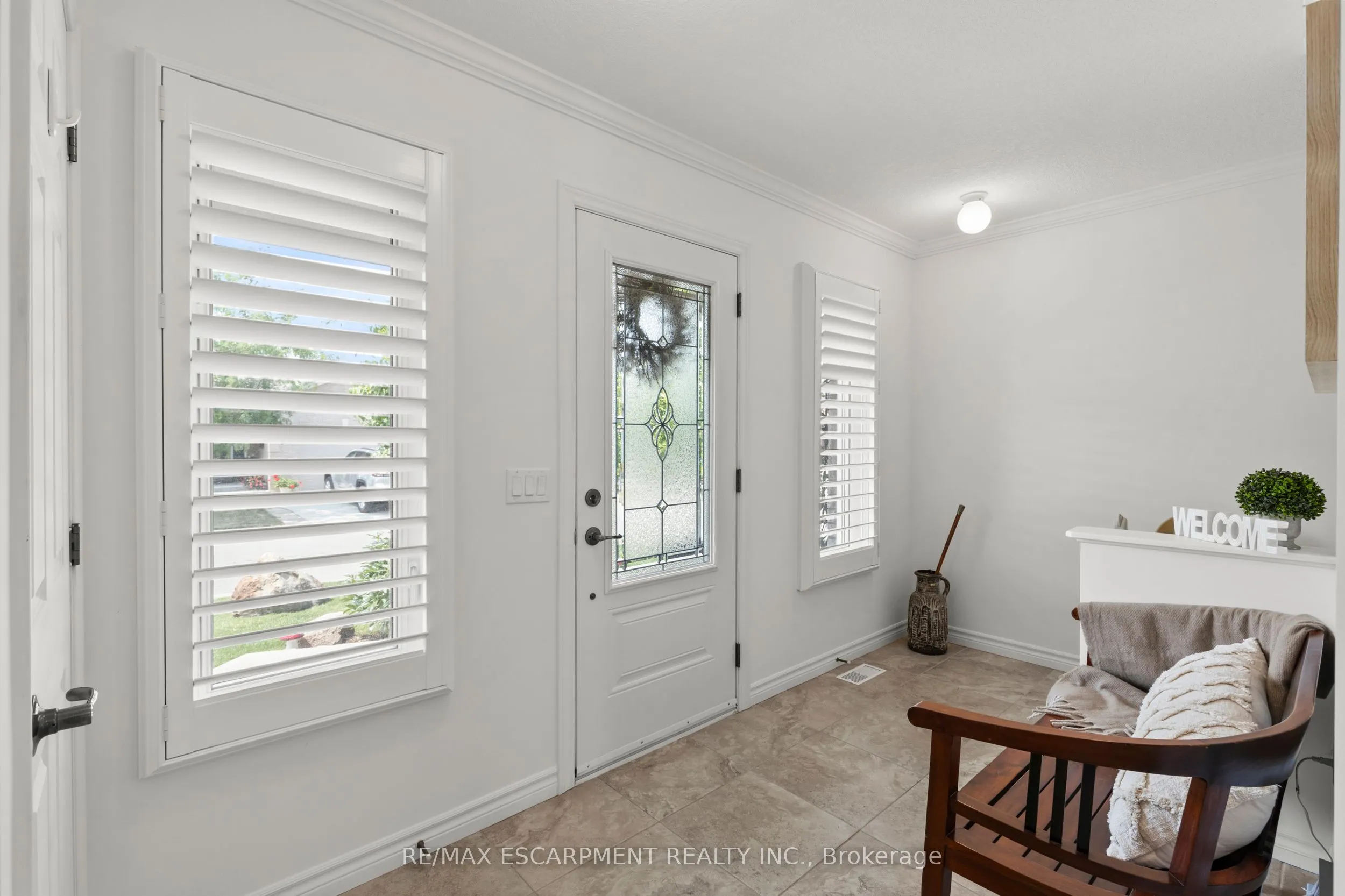 3923 Sunset Lane