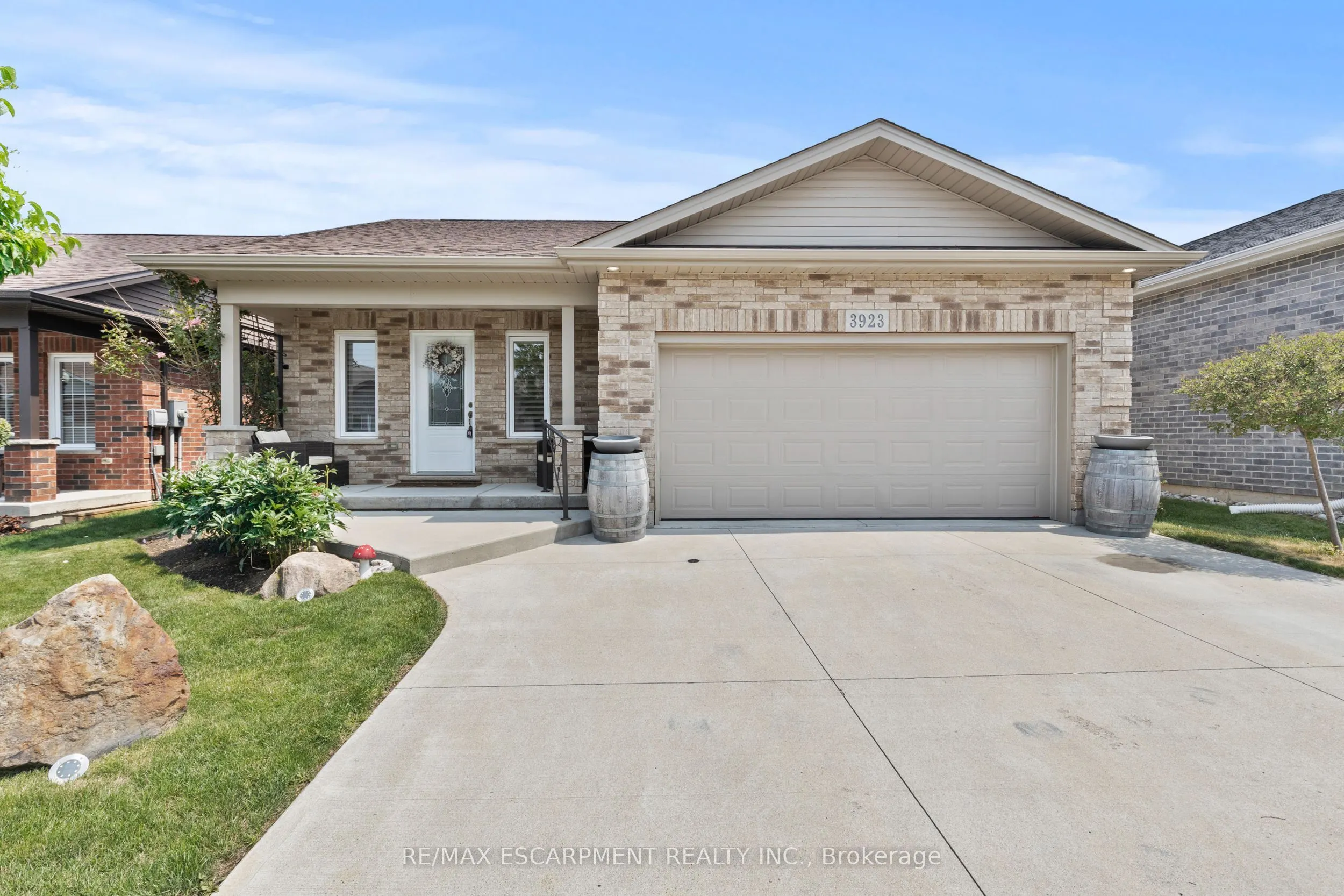 3923 Sunset Lane