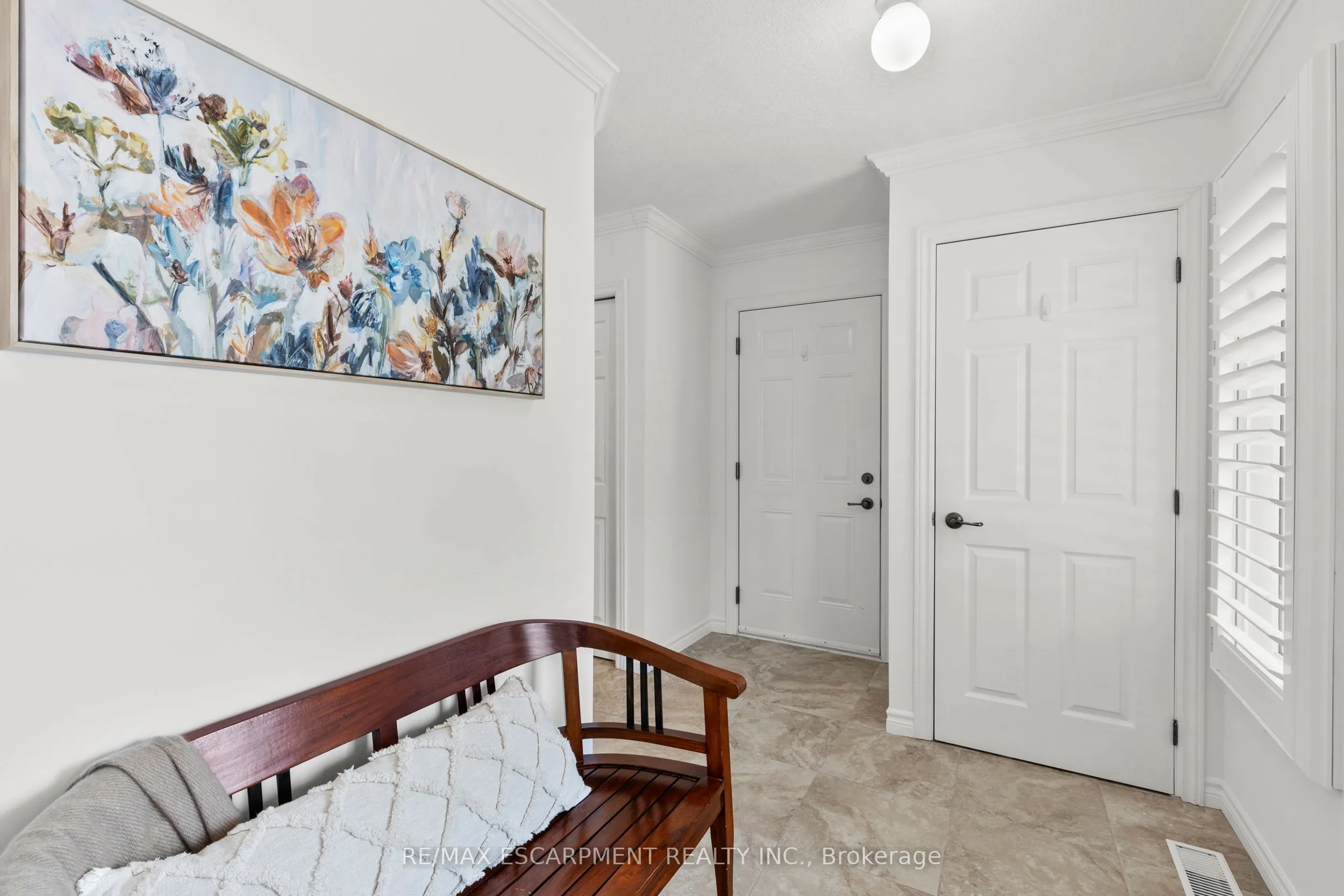 3923 Sunset Lane