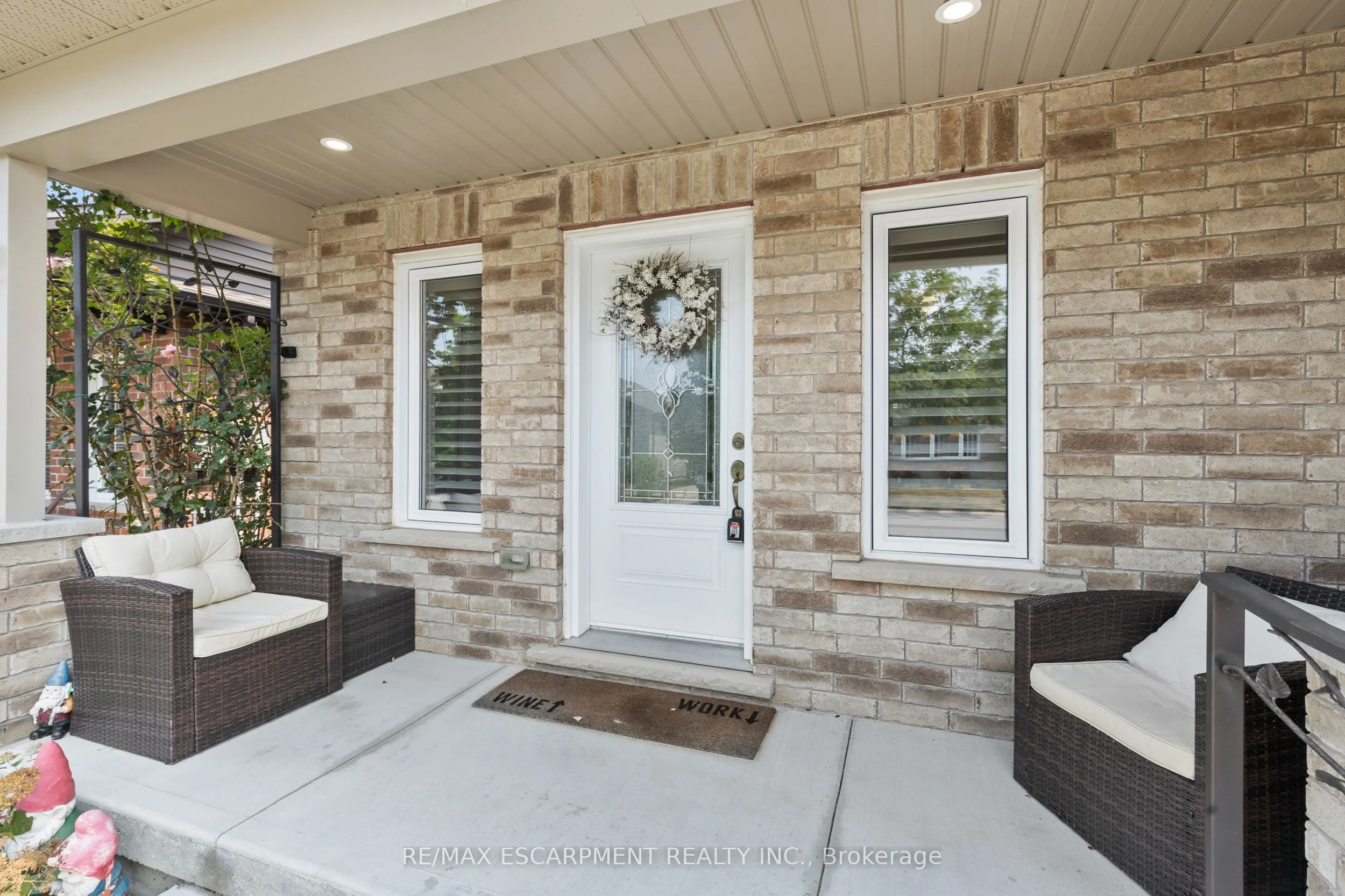 3923 Sunset Lane