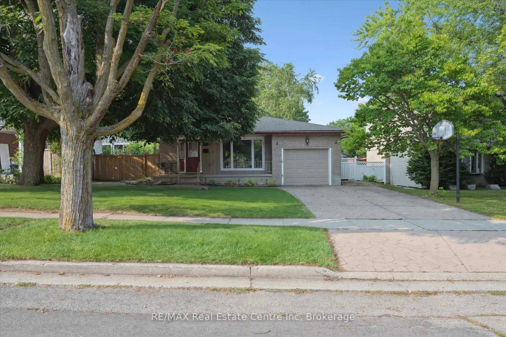 69 Rhonda Road