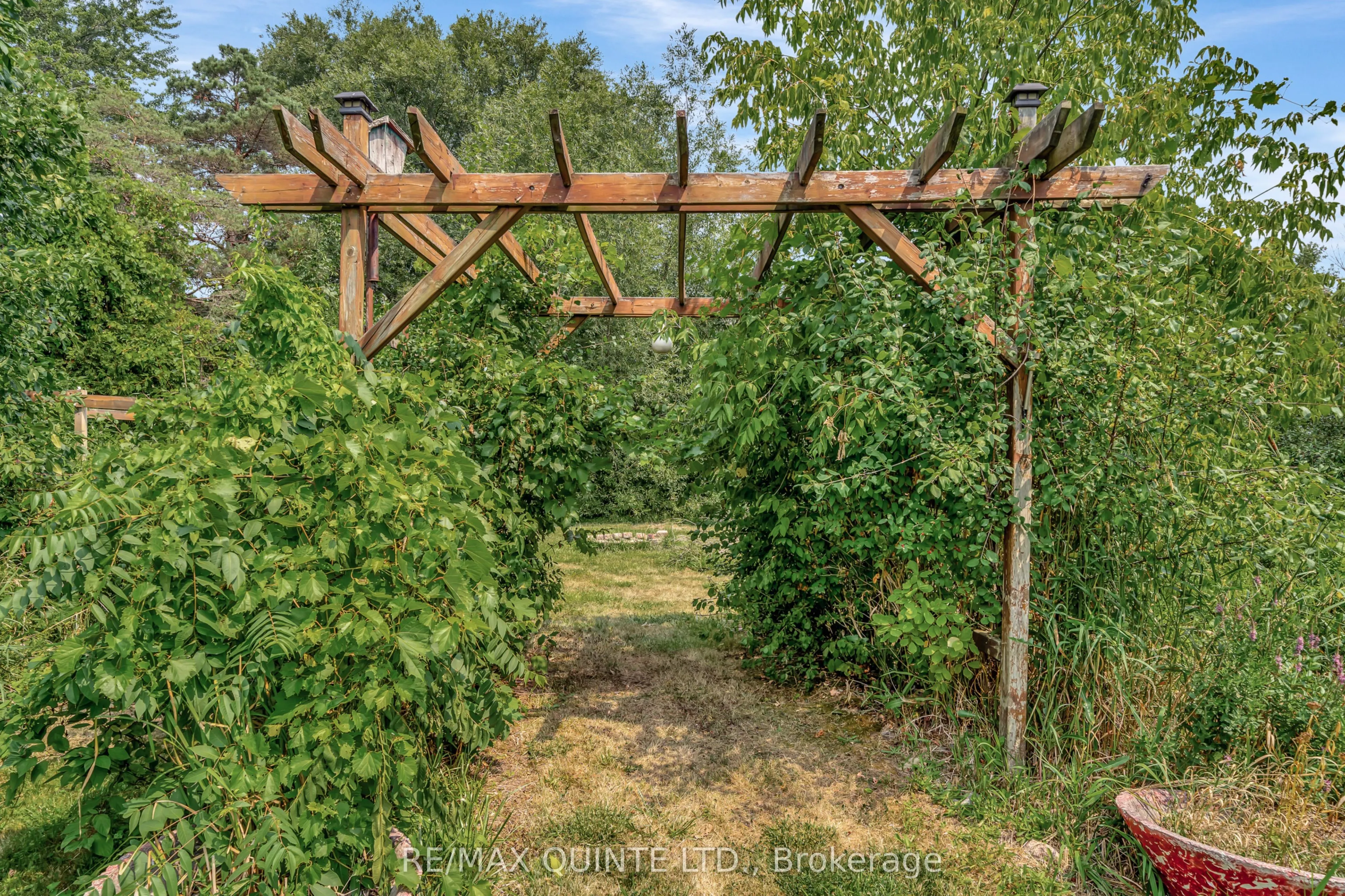 53 Quinte View Drive