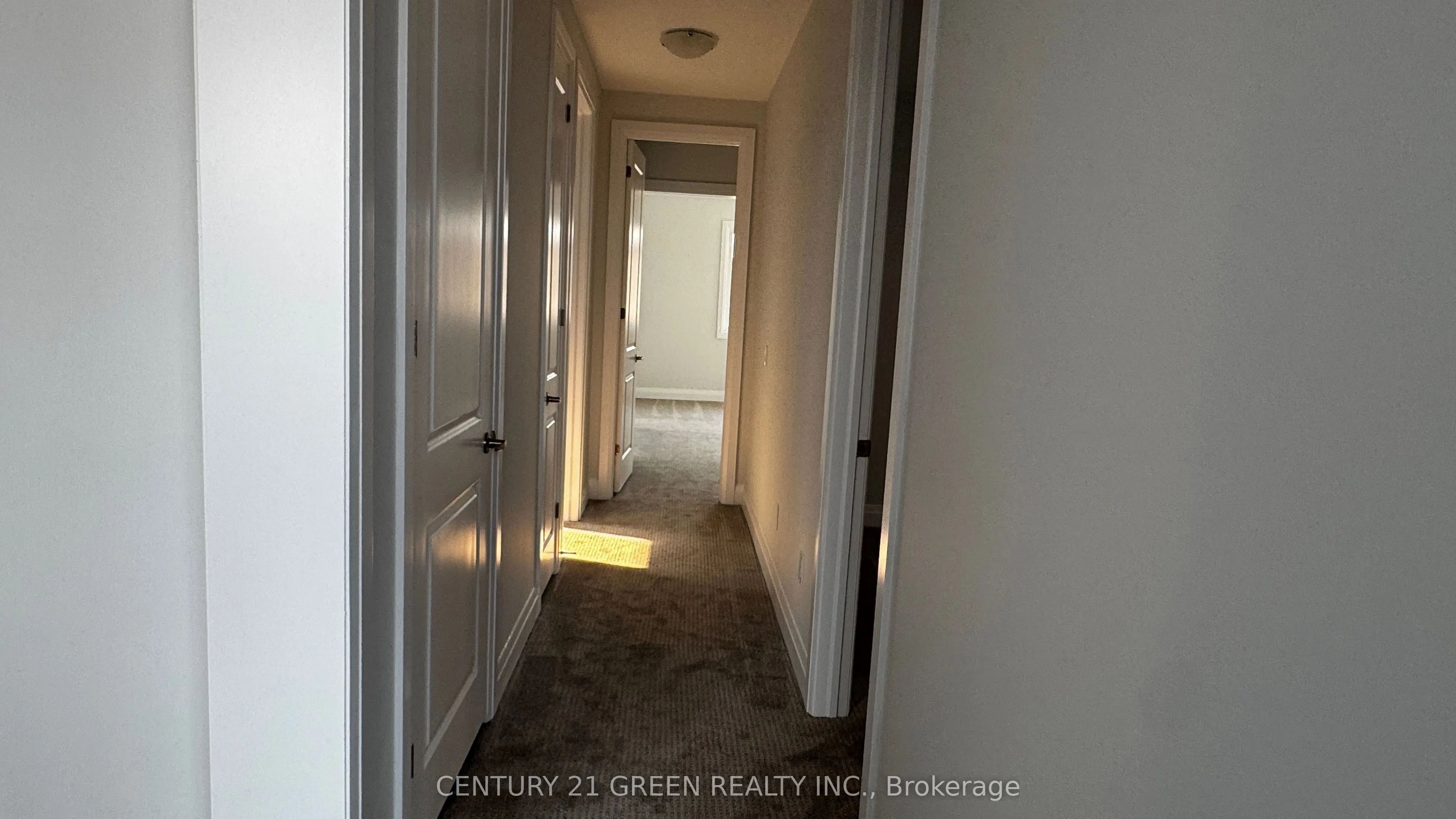 1483 Upper Thames Drive