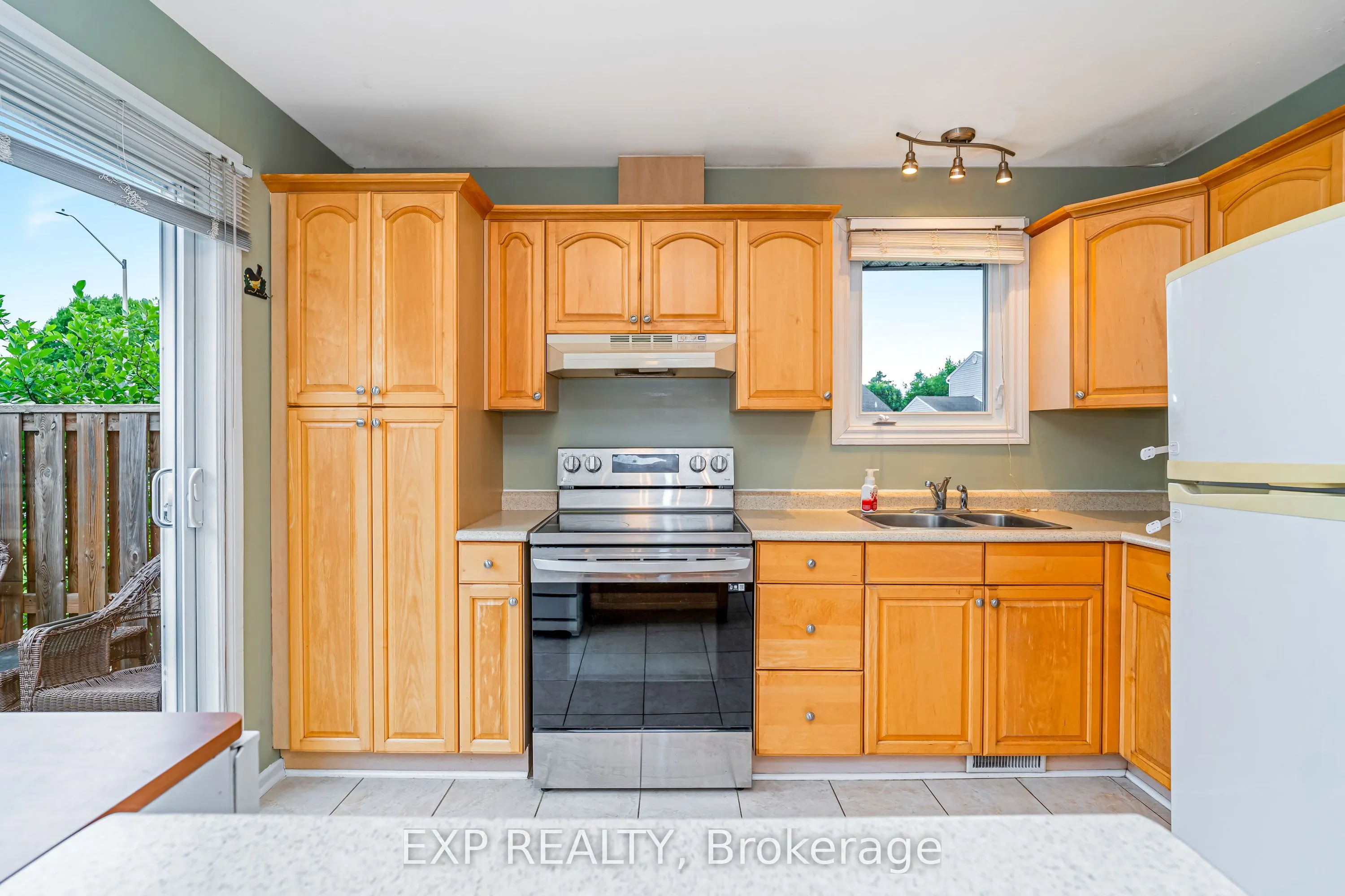 837 Eastvale Drive