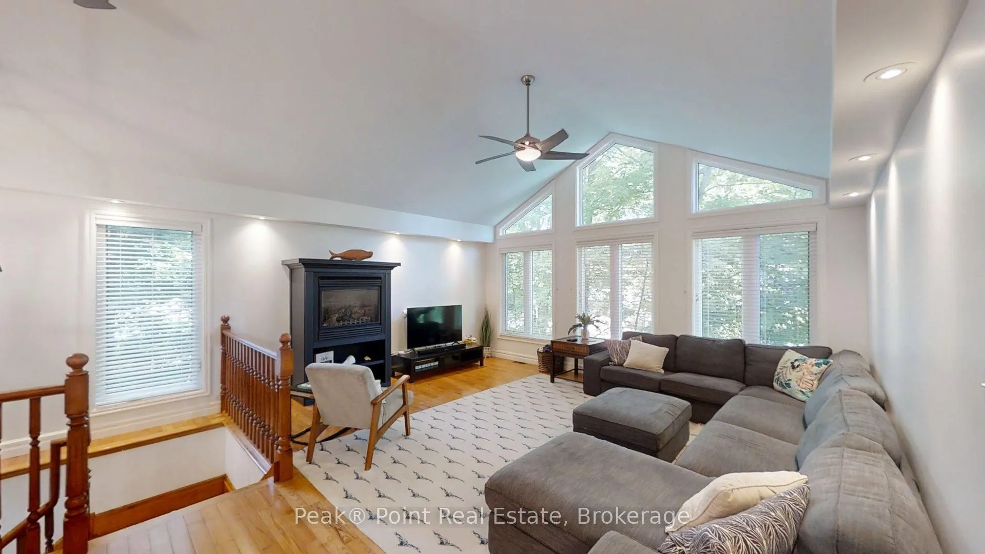 37 Silver Lake Crescent