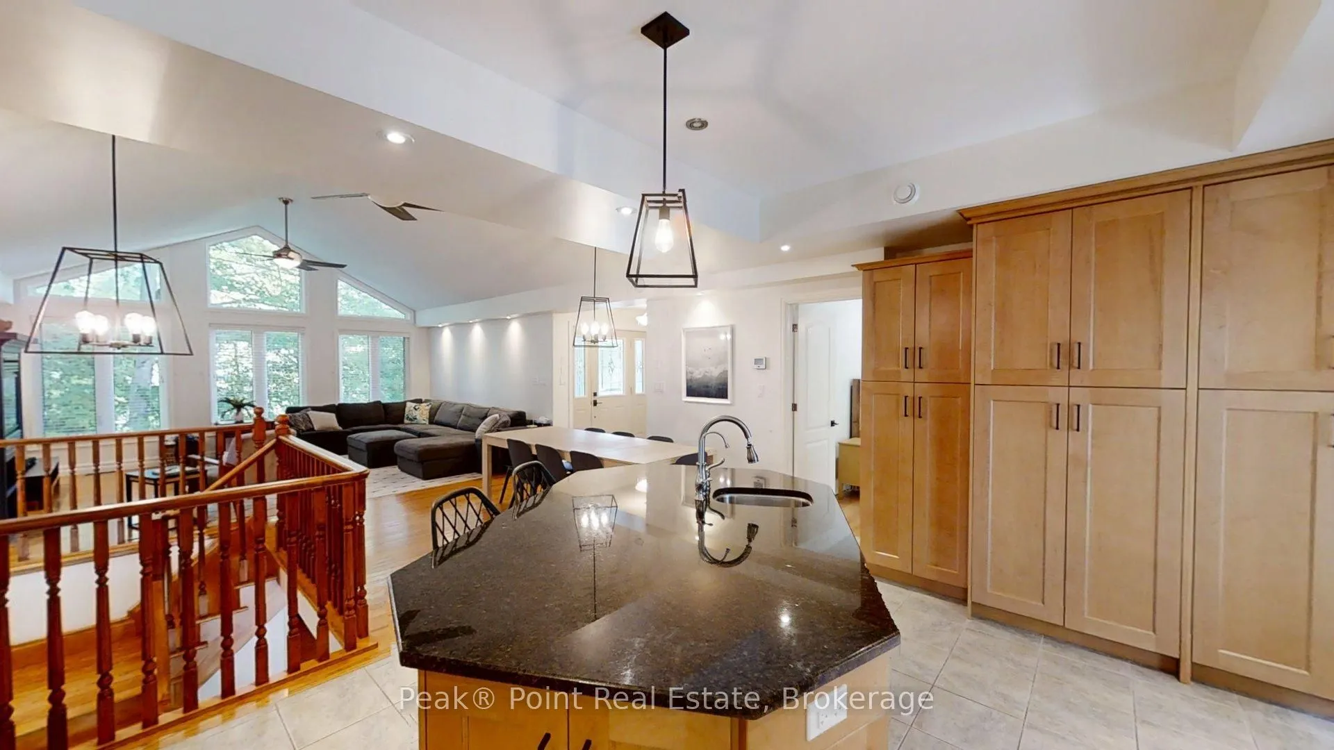 37 Silver Lake Crescent