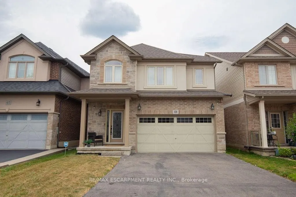 69 Winslow Way