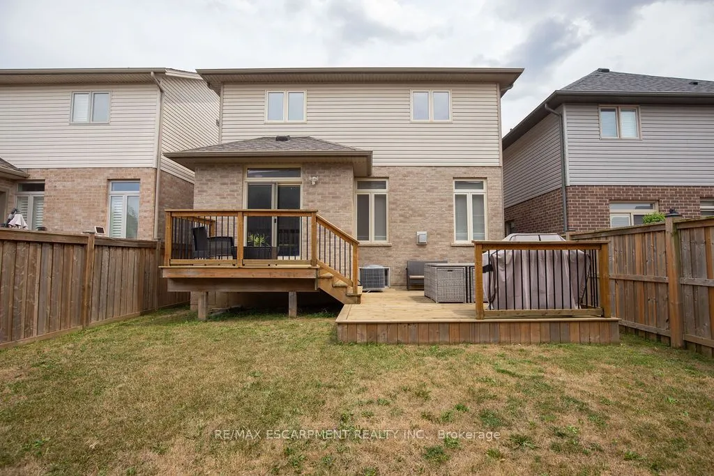 69 Winslow Way