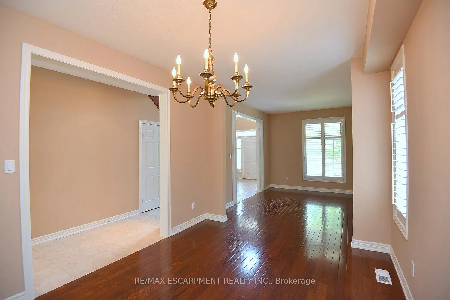 152 TOLLGATE Drive
