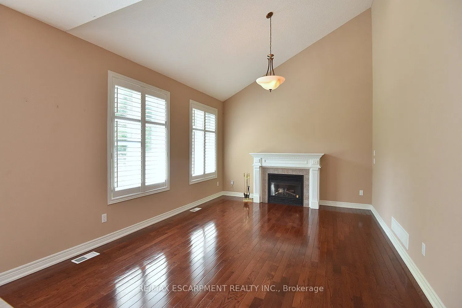 152 TOLLGATE Drive