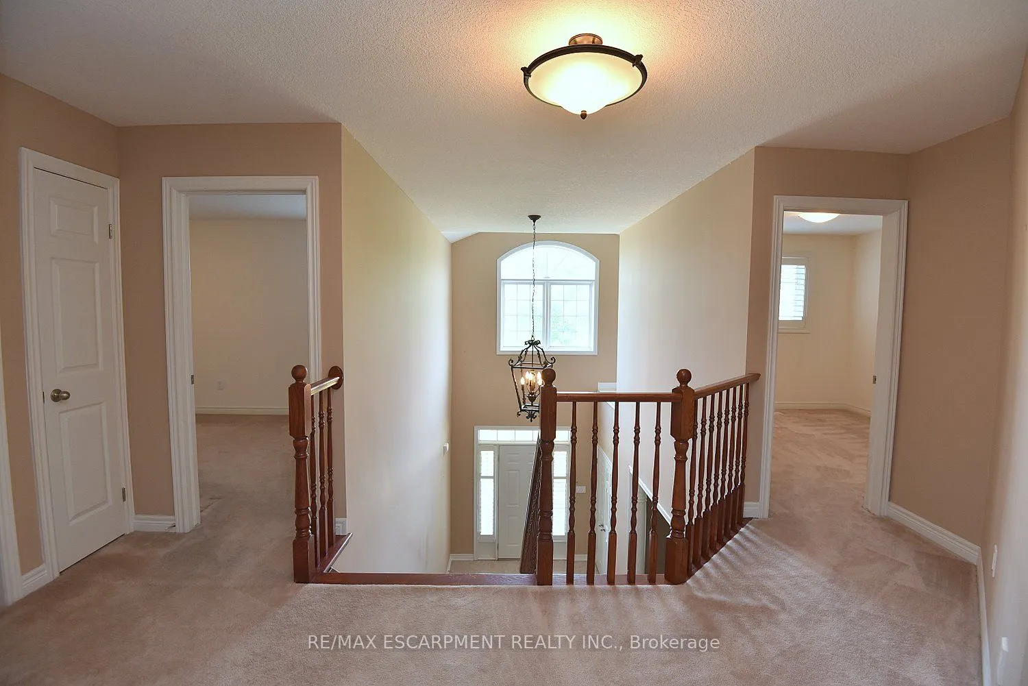 152 TOLLGATE Drive