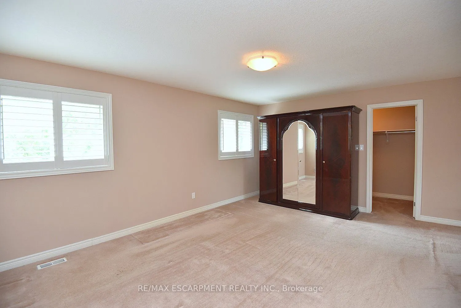 152 TOLLGATE Drive