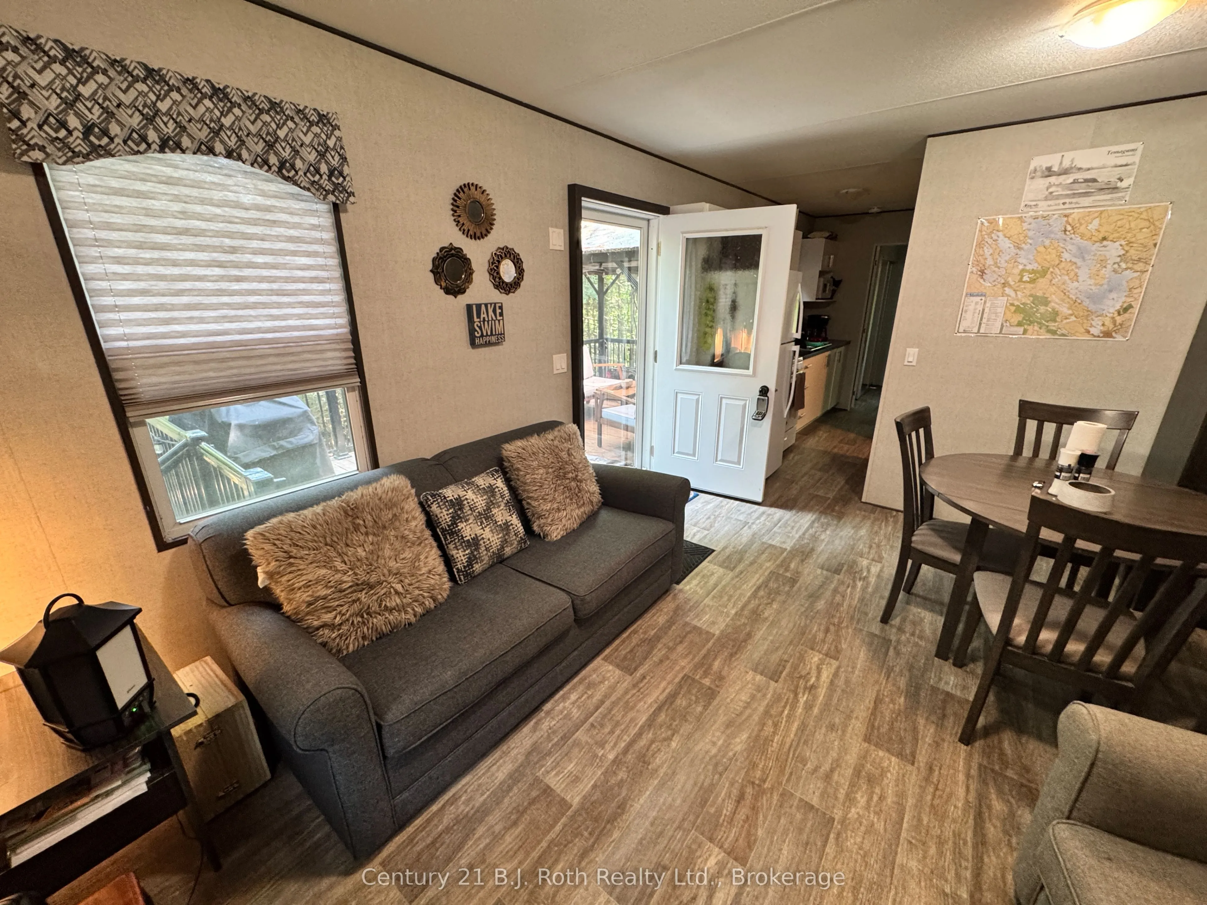 733 Poplar Crescent