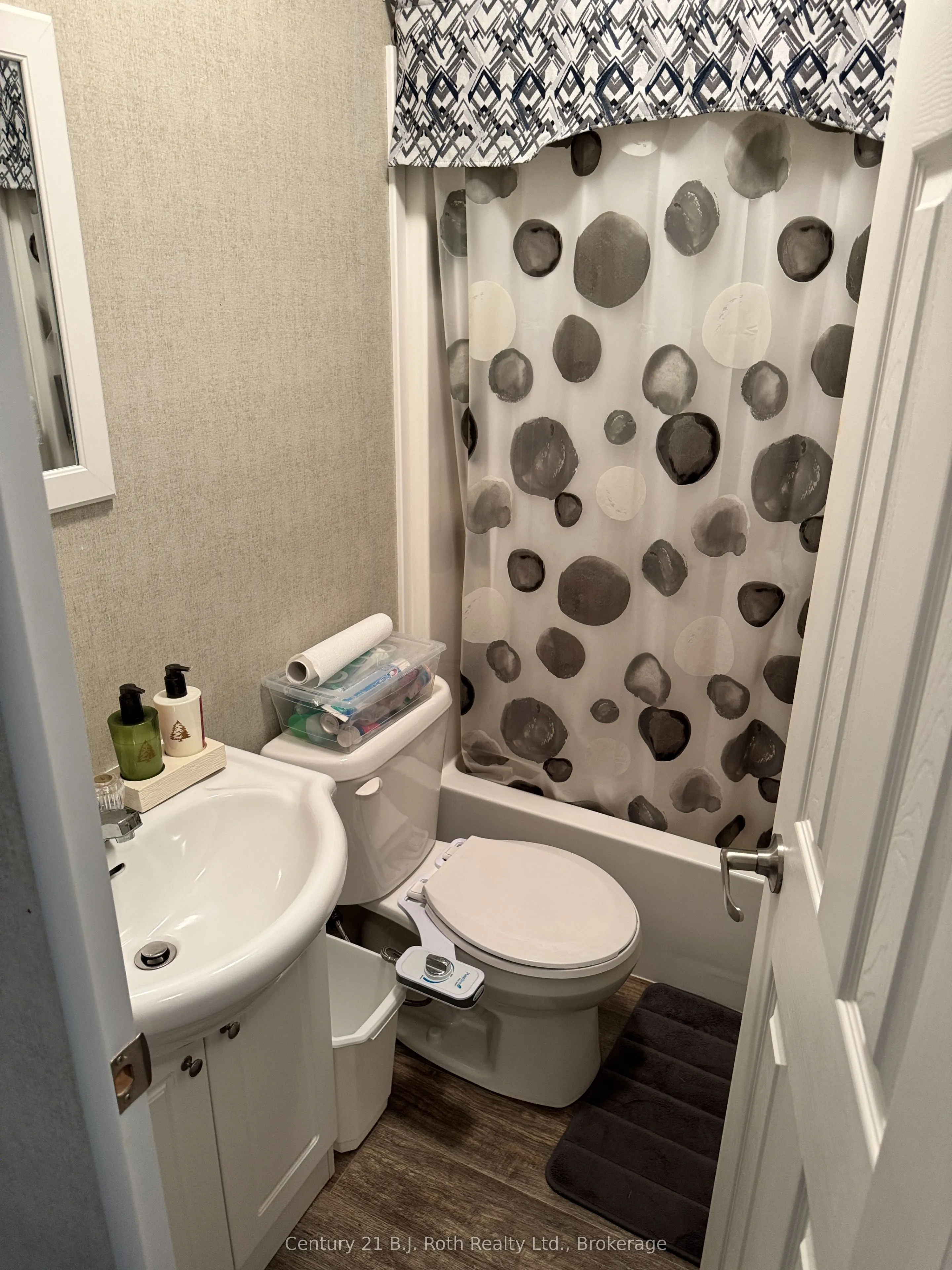 733 Poplar Crescent