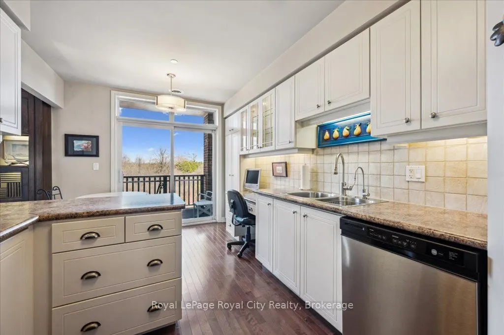 71 Bayberry Drive, #212
