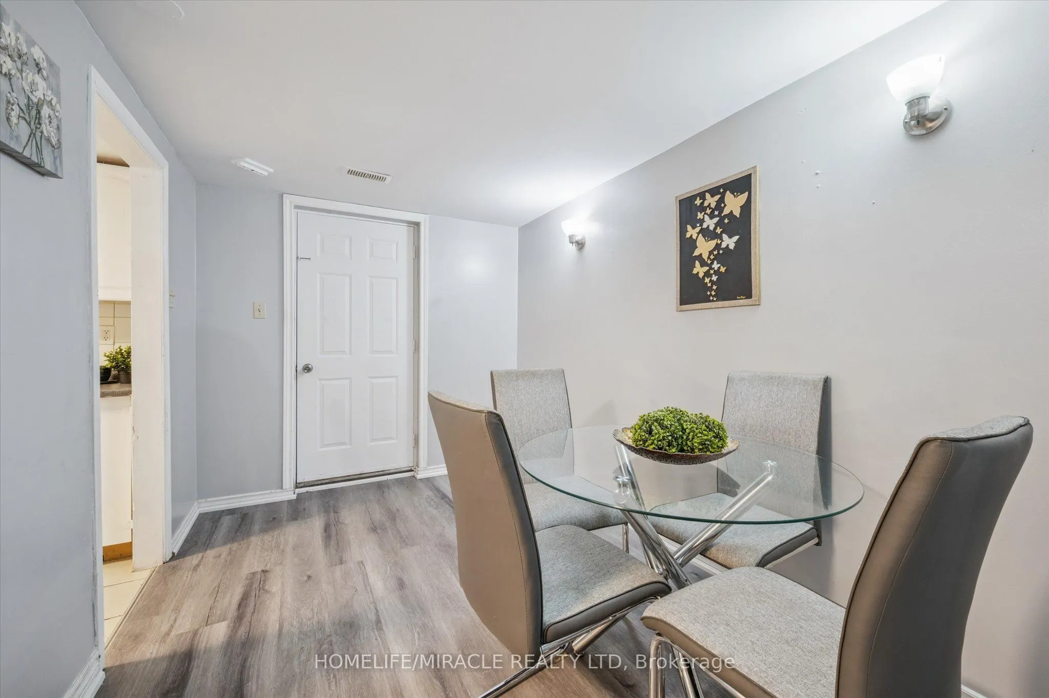 187 A Cedarvale Crescent