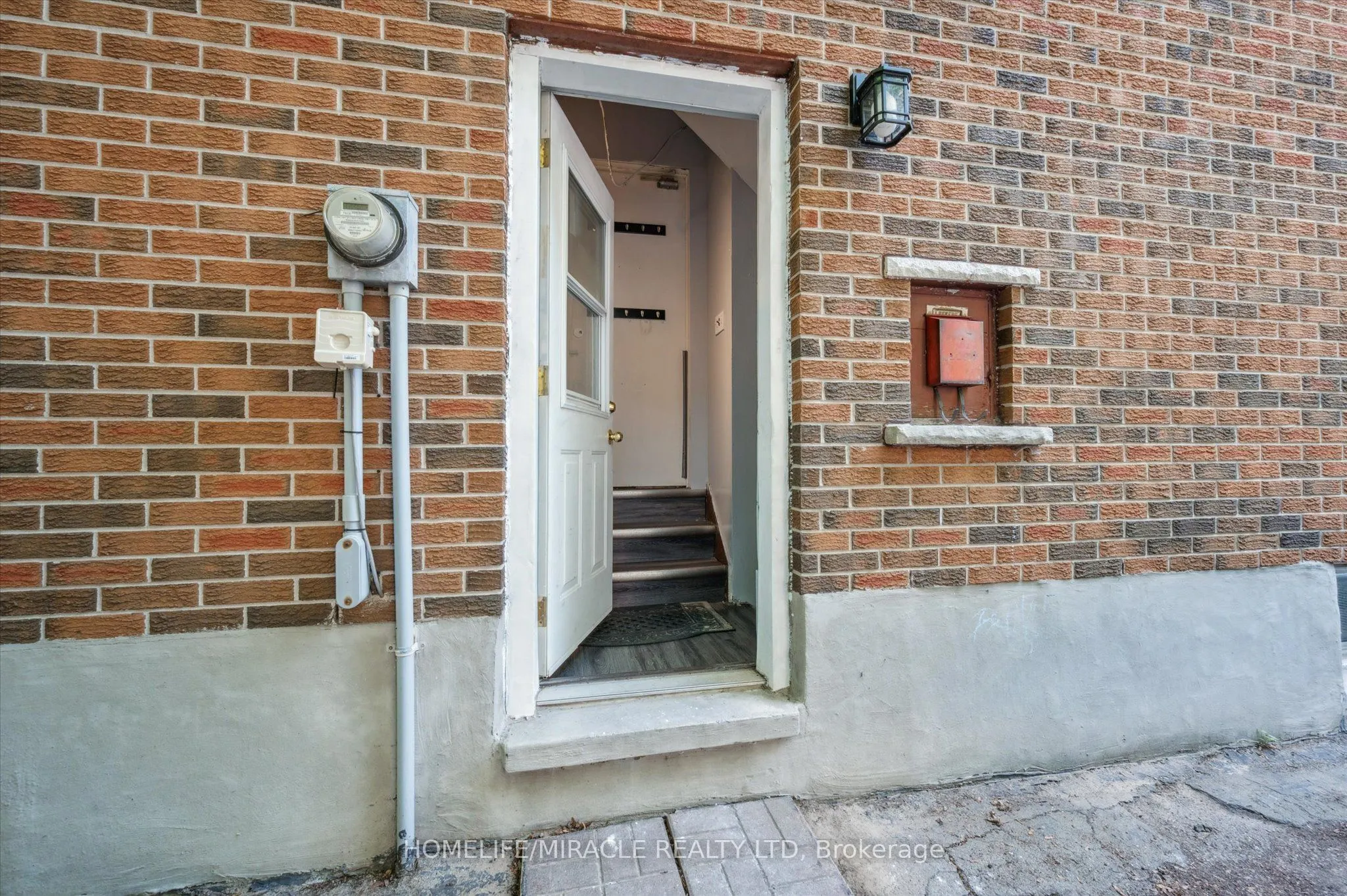 187 A Cedarvale Crescent
