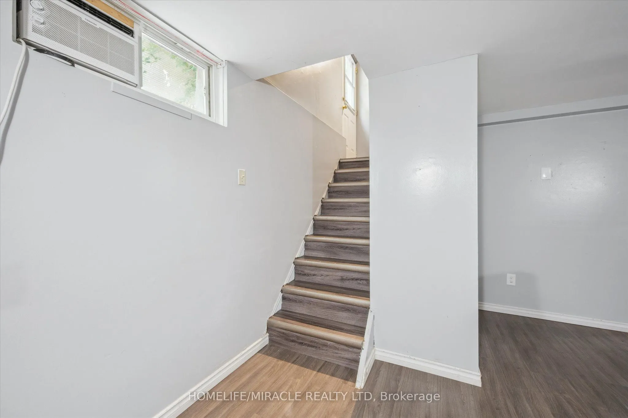 187 A Cedarvale Crescent
