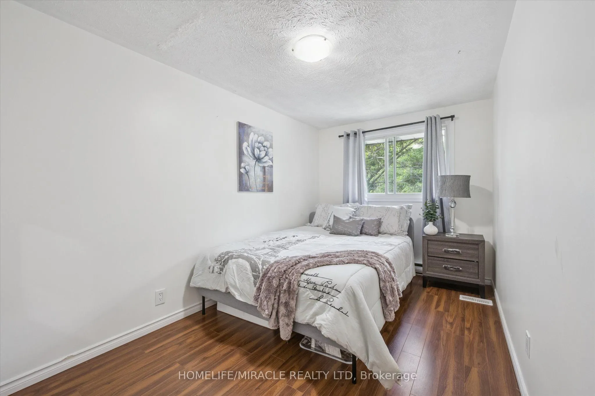 187 A Cedarvale Crescent
