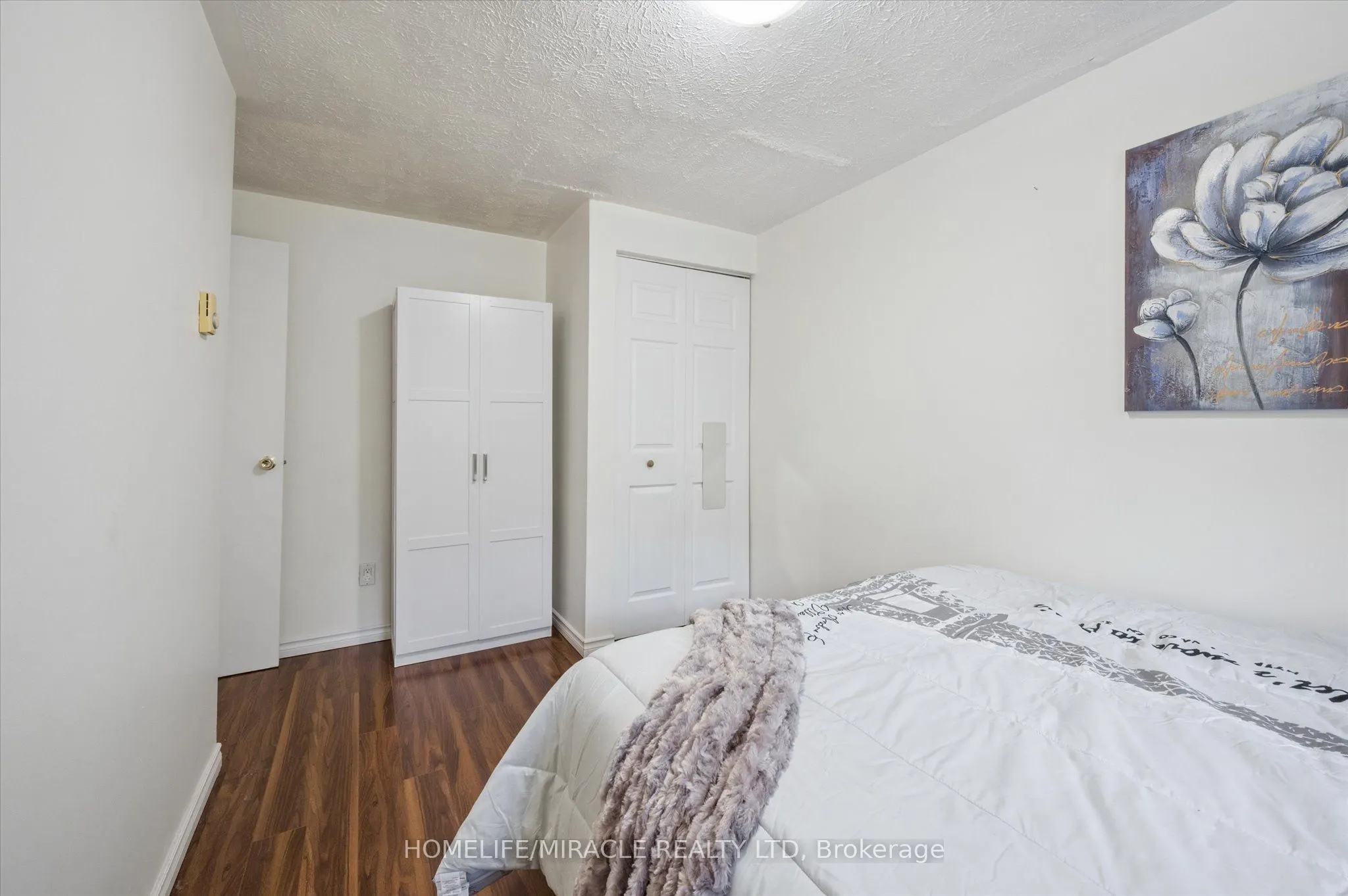 187 A Cedarvale Crescent