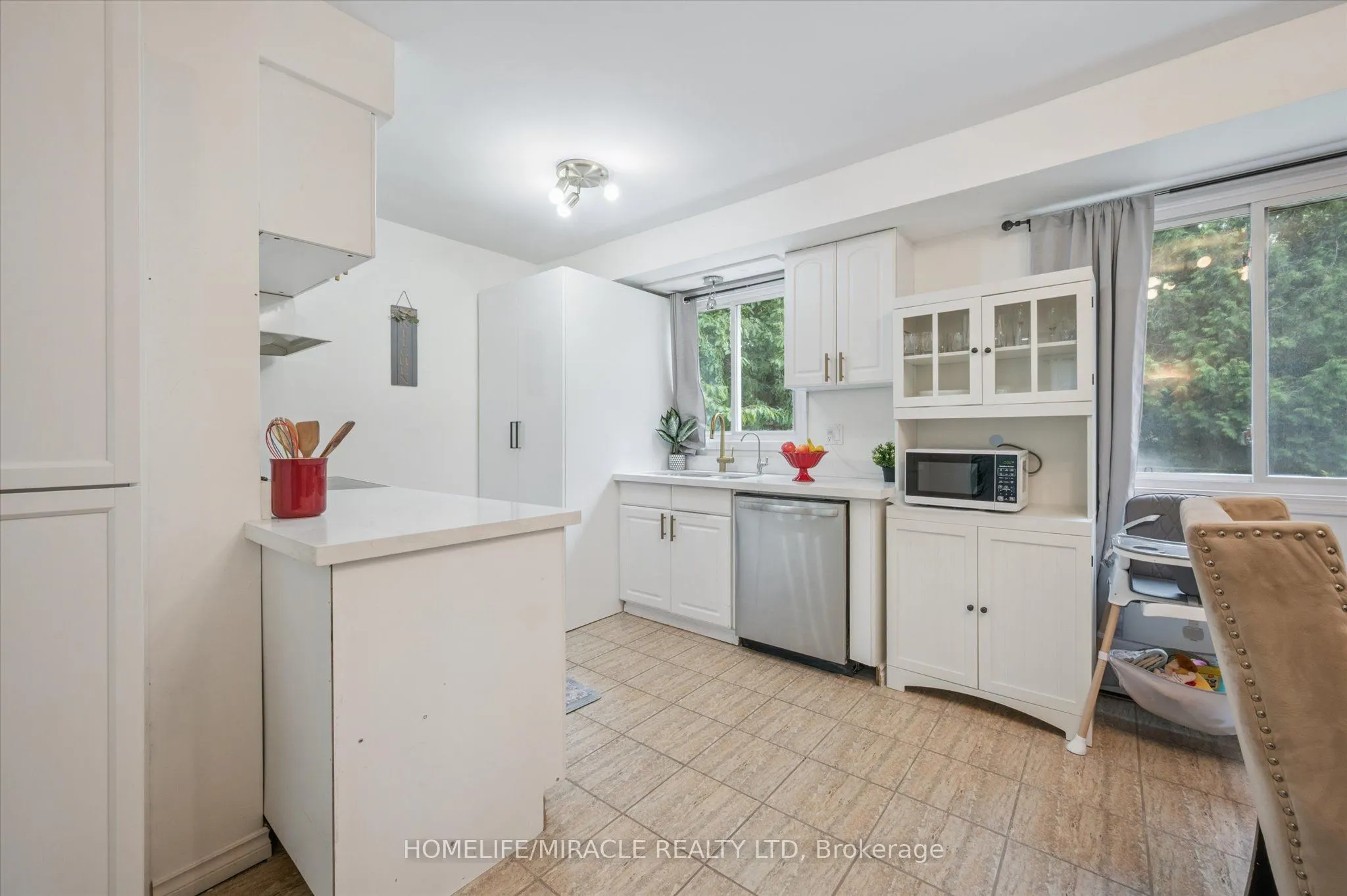 187 A Cedarvale Crescent