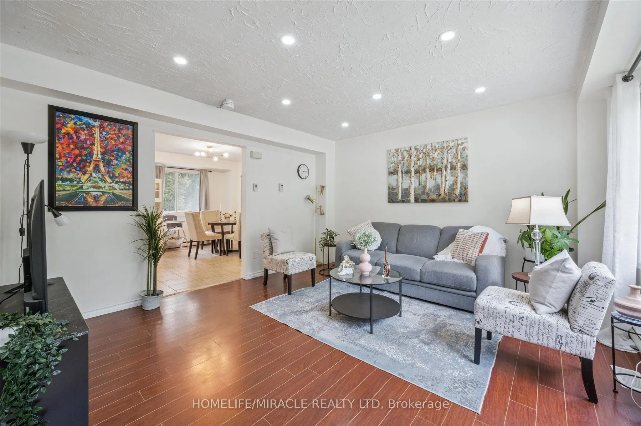 187 A Cedarvale Crescent