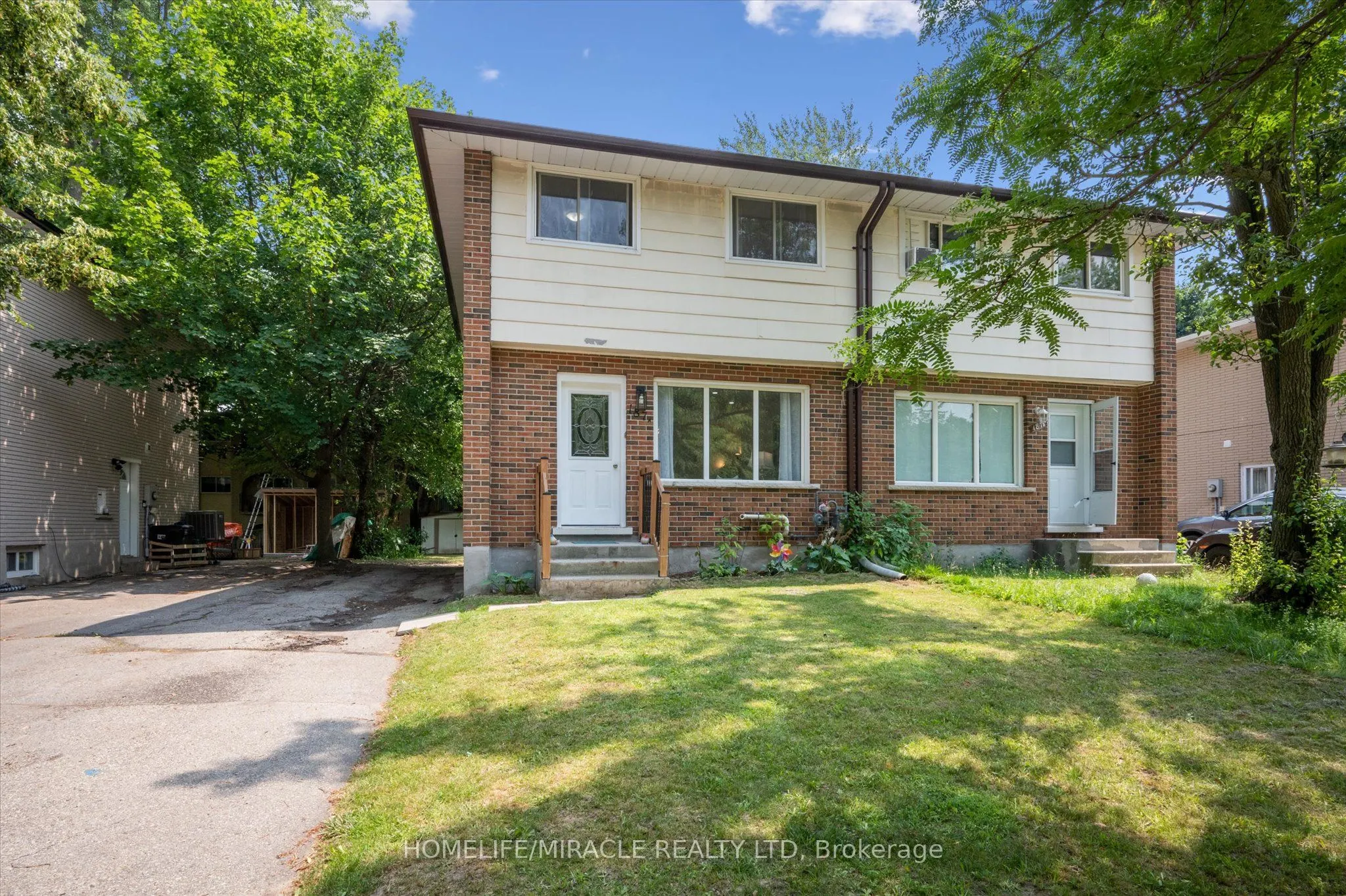 187 A Cedarvale Crescent
