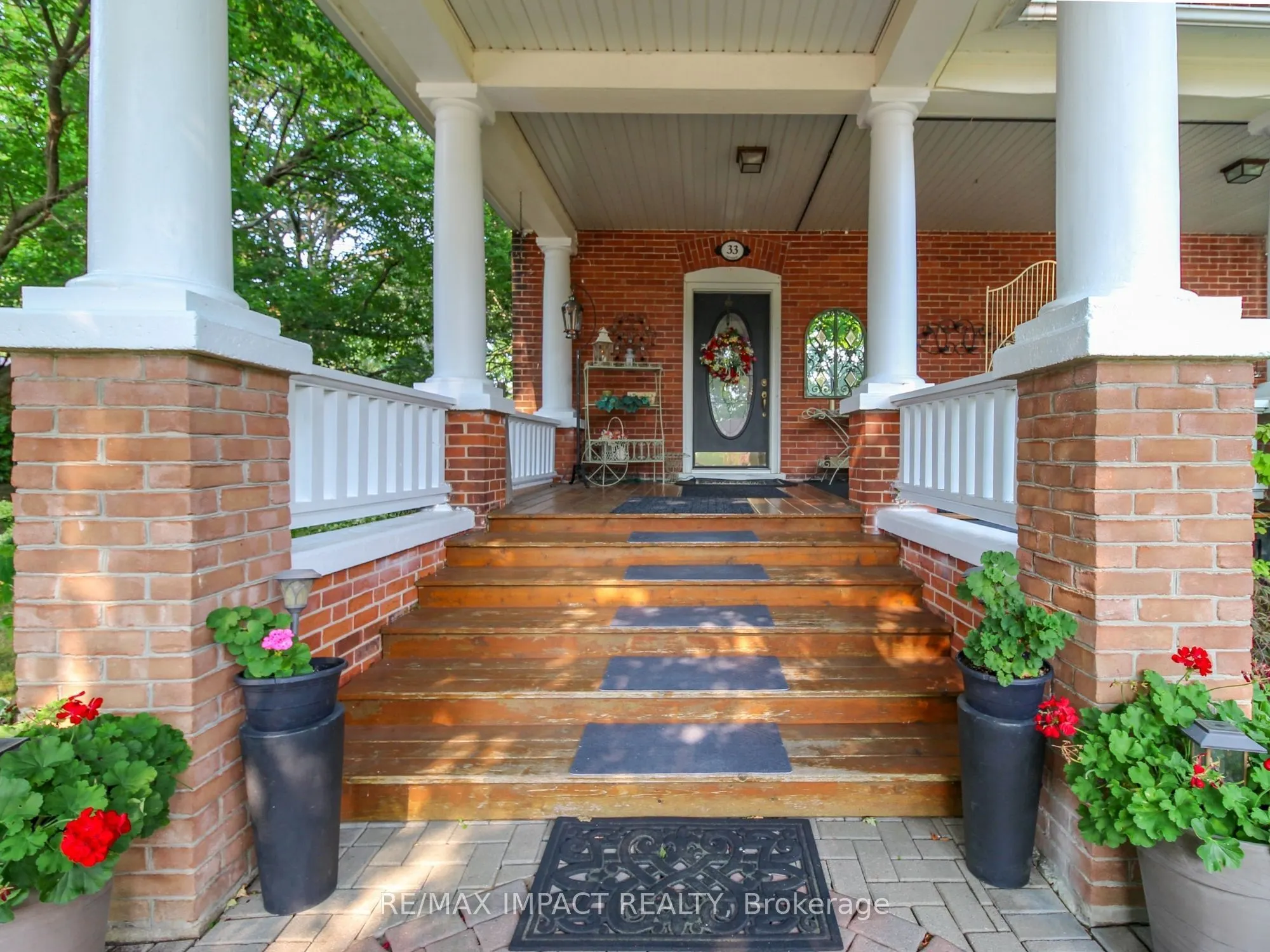 33 Division Street