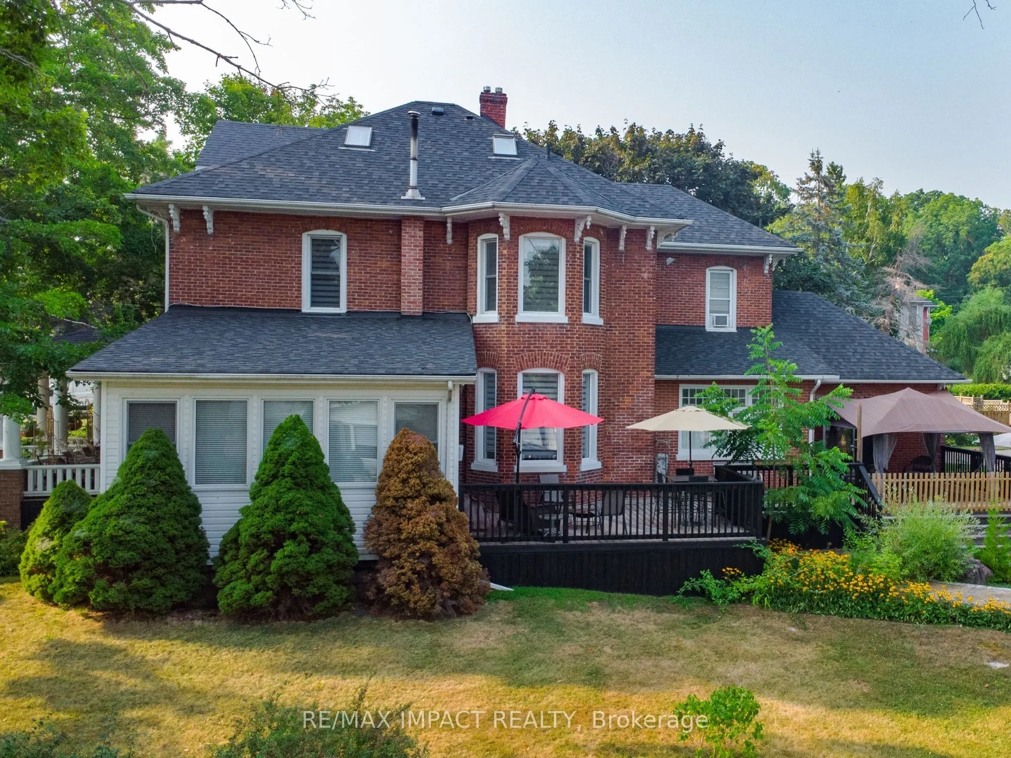 33 Division Street