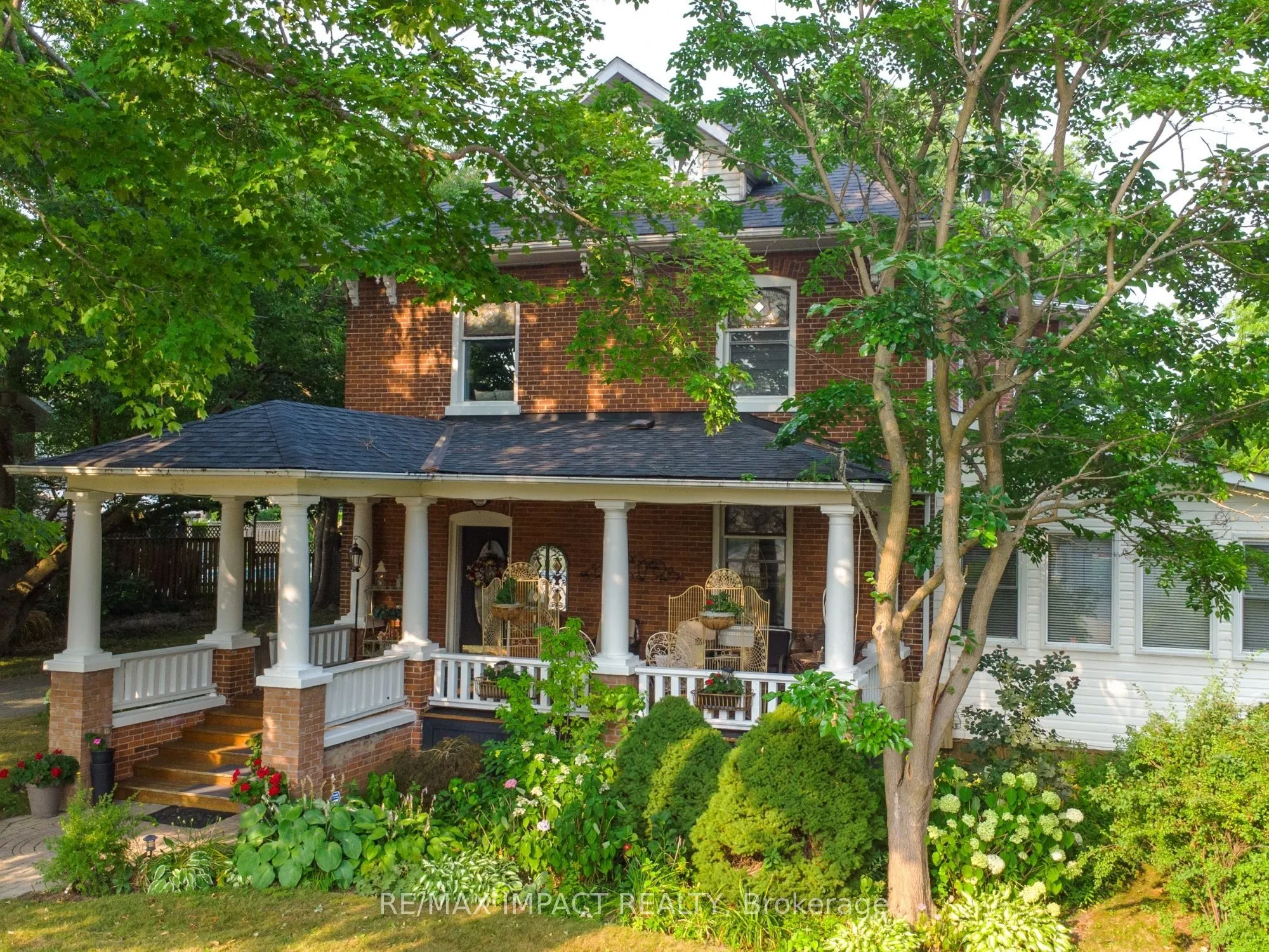 33 Division Street
