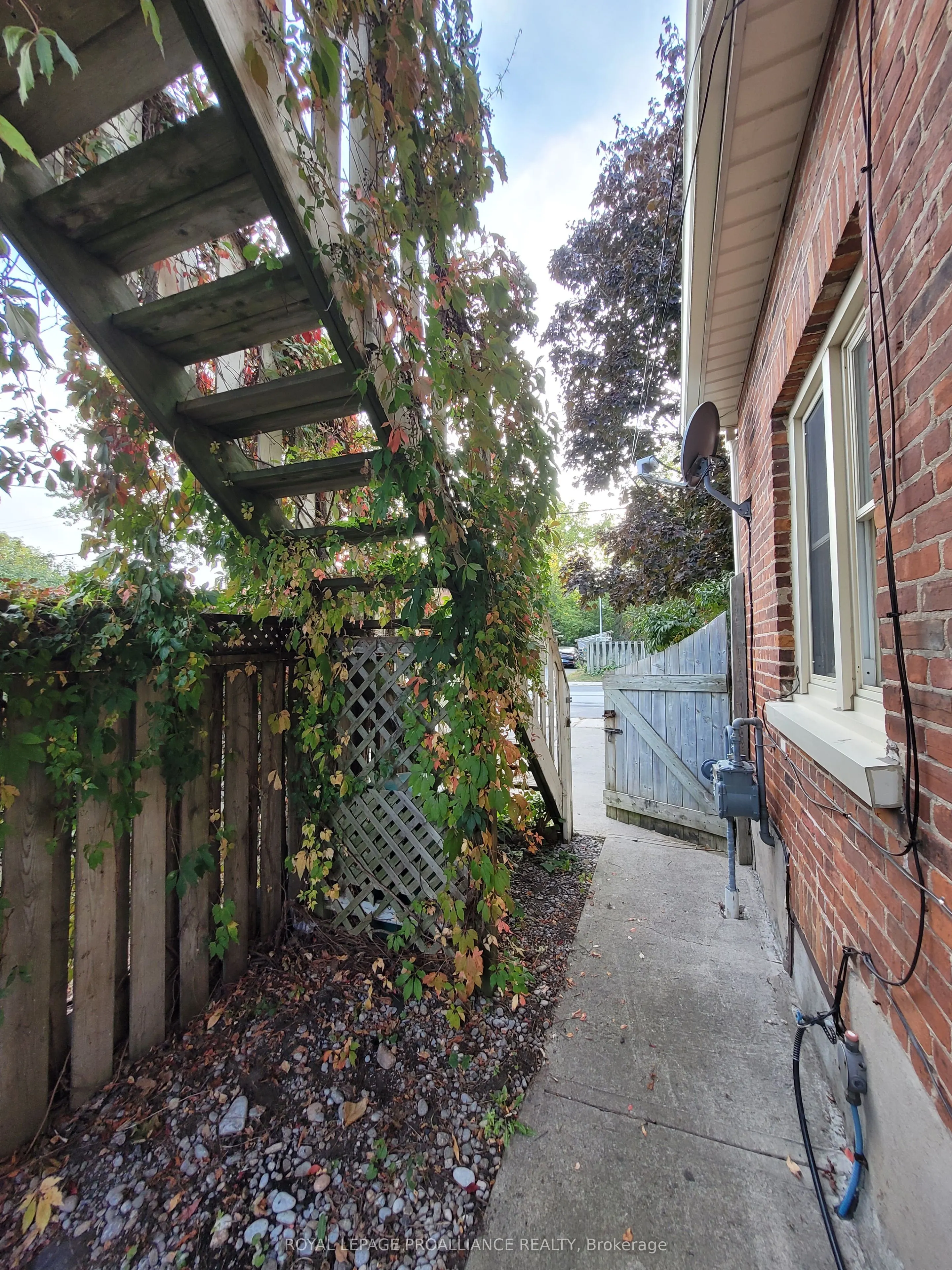 335 Albert Street