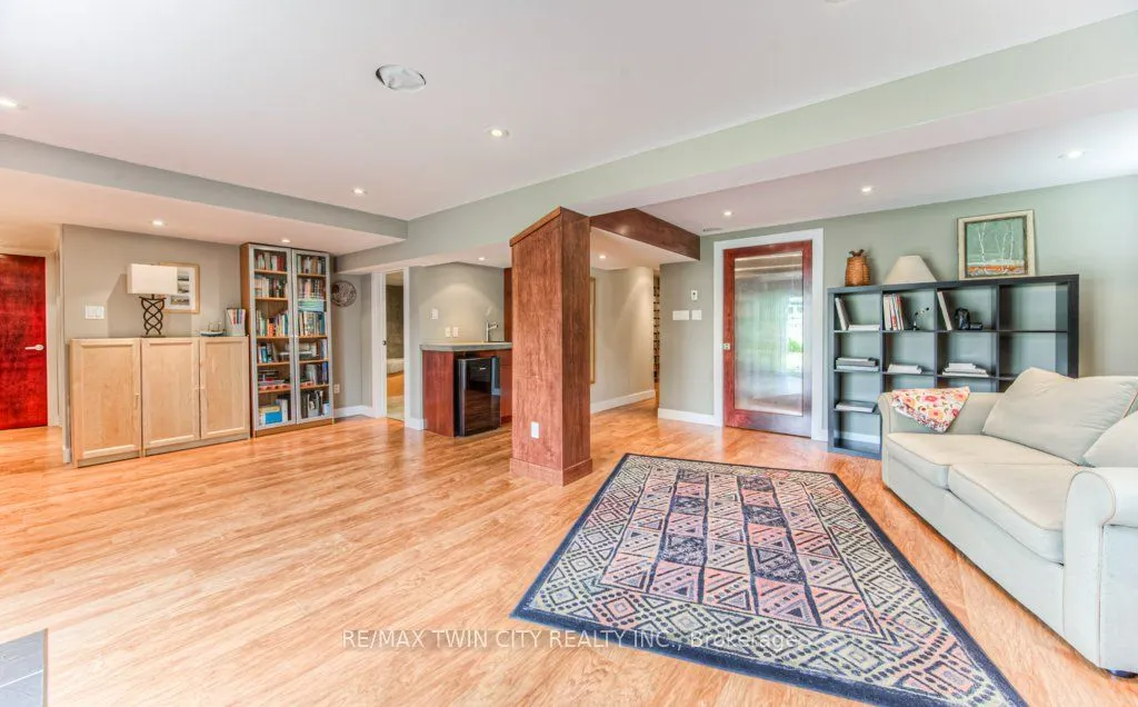 482 Appledale Crescent