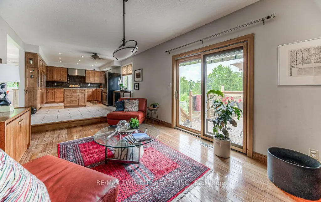 482 Appledale Crescent