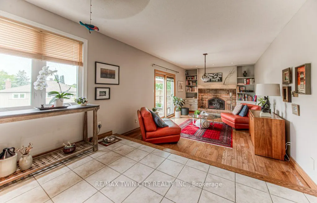 482 Appledale Crescent