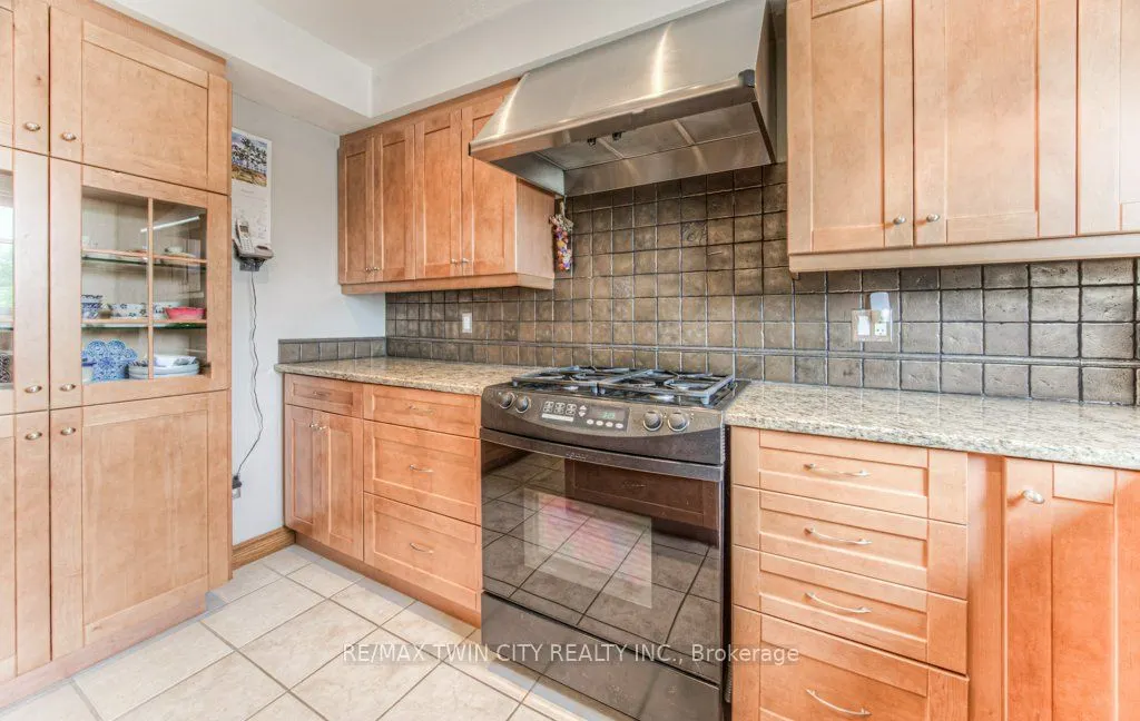 482 Appledale Crescent