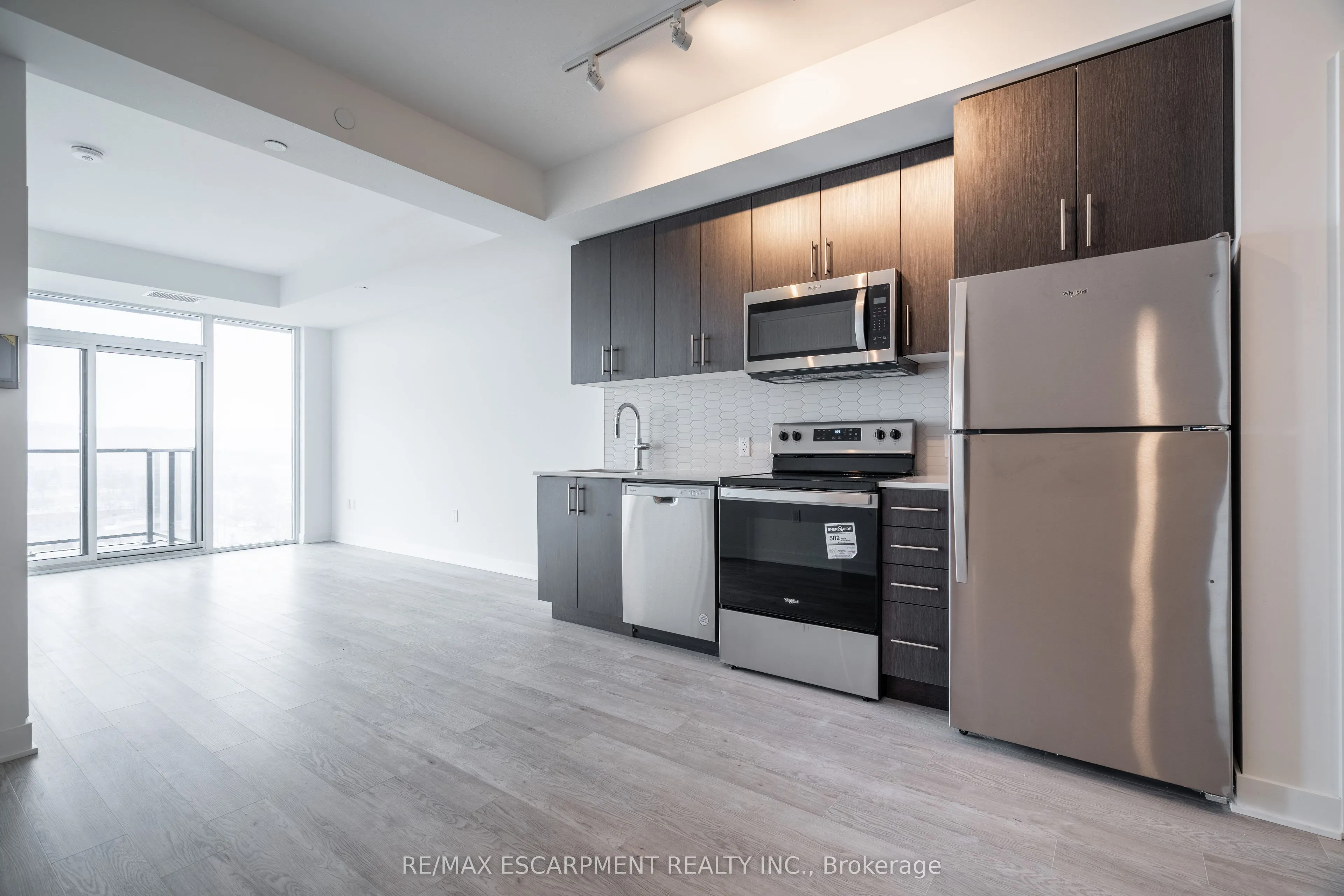 2782 Barton Street, #1002