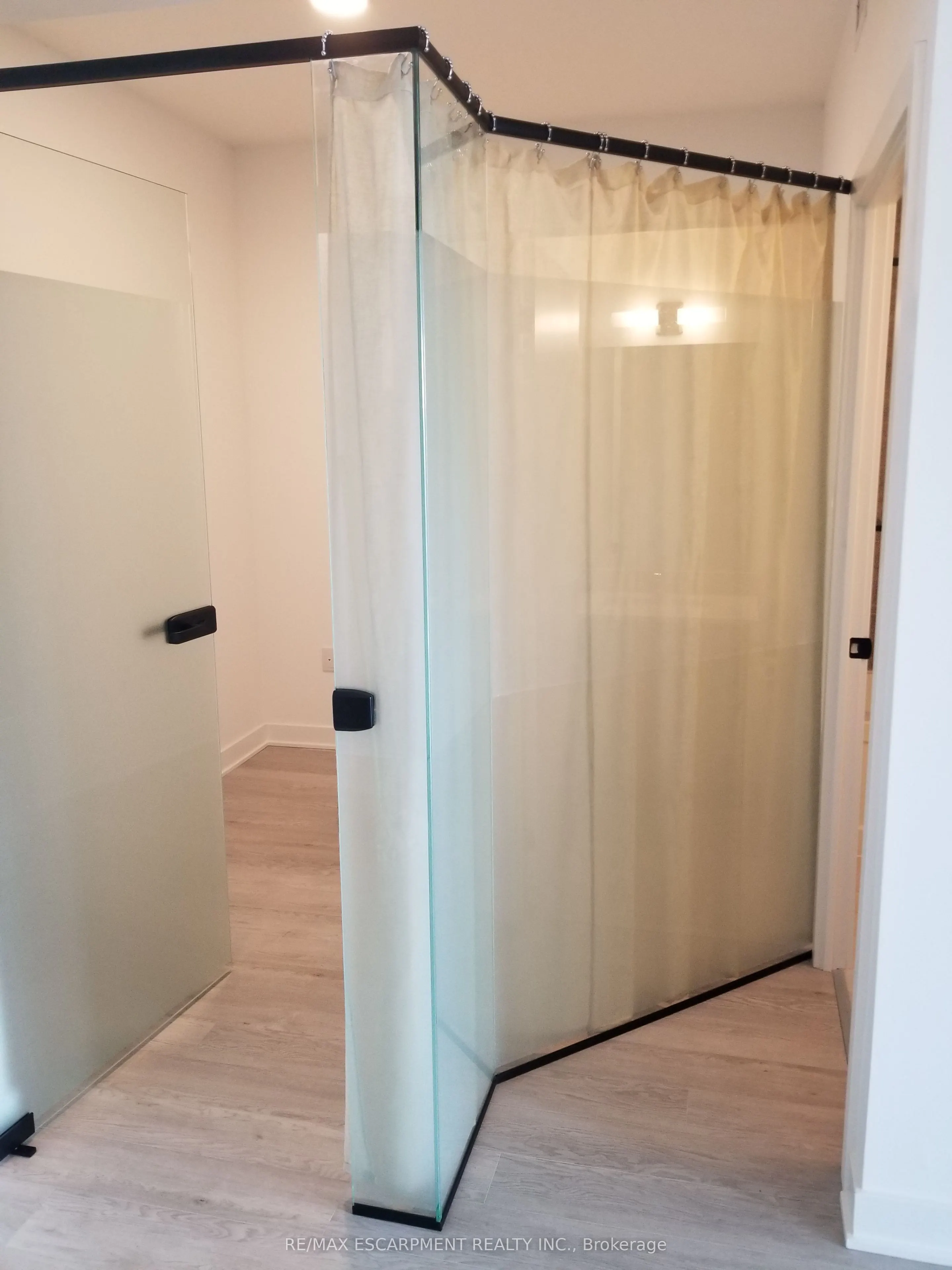 2782 Barton Street, #1002
