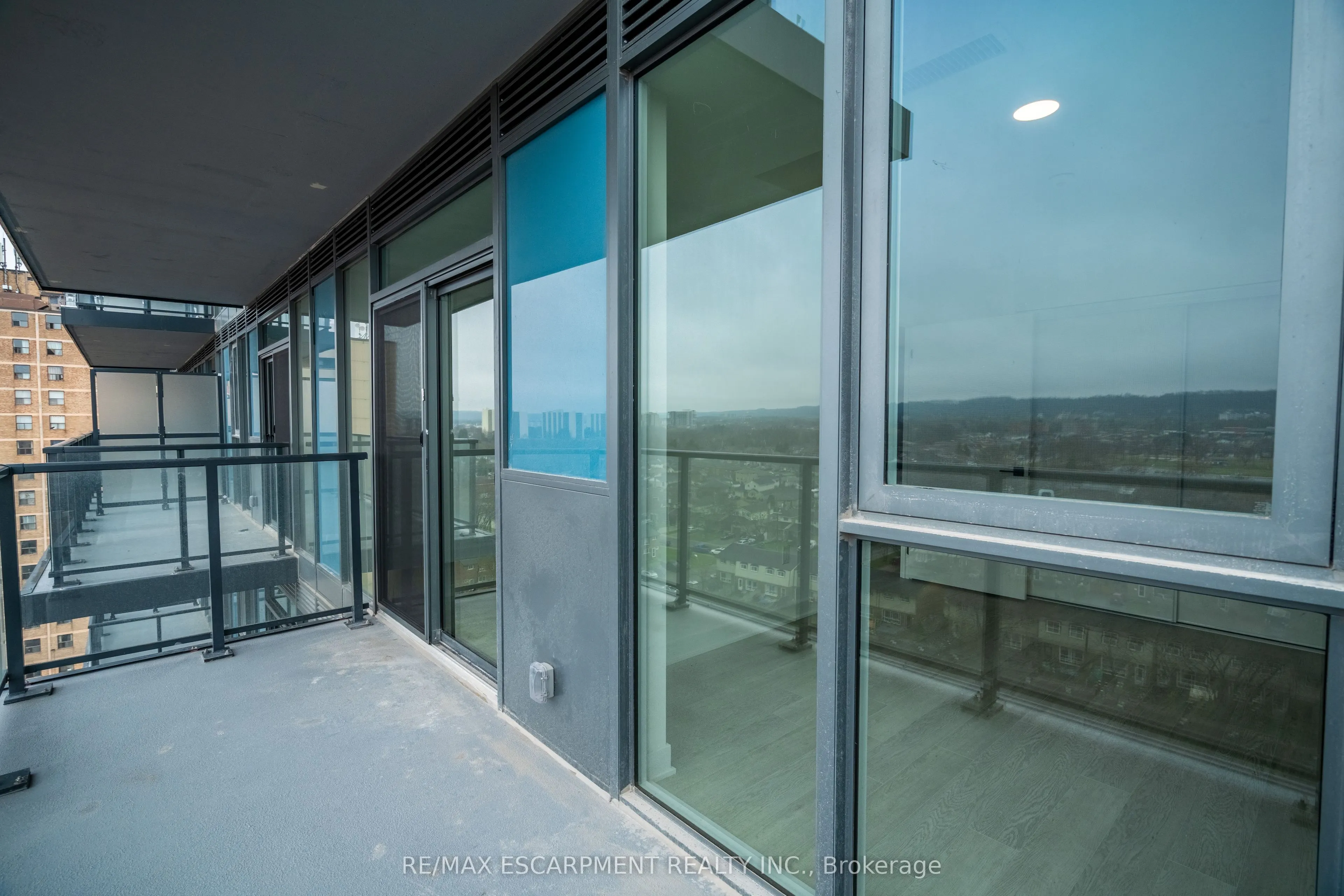 2782 Barton Street, #1002