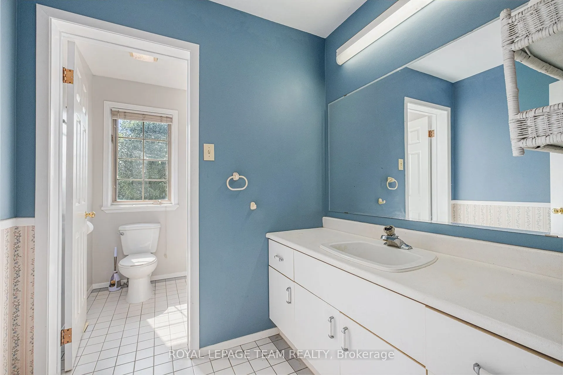 6109 Fourth Line Road W