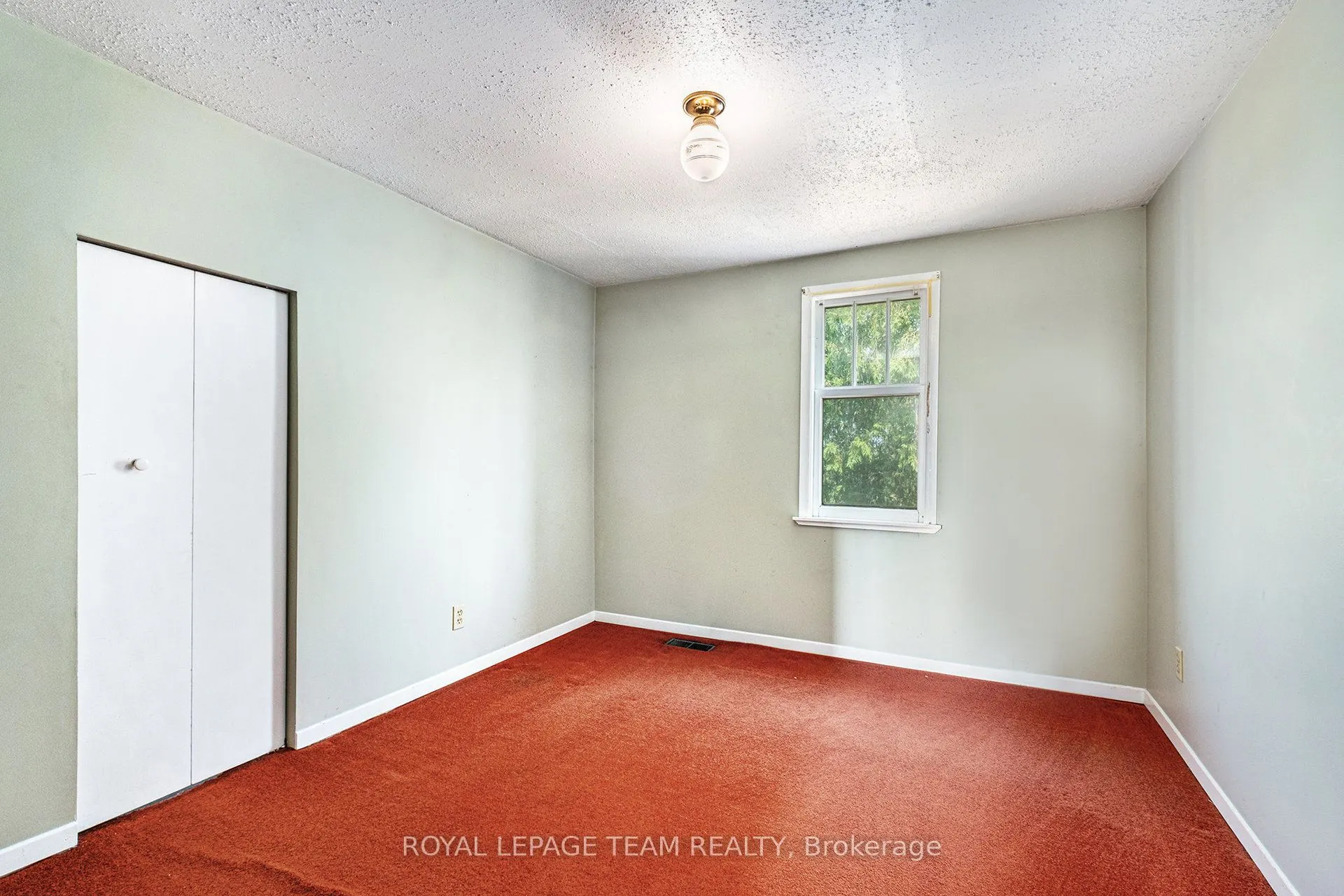 6109 Fourth Line Road W